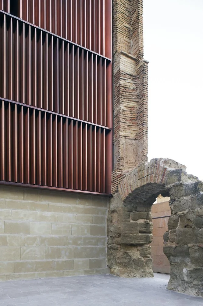 5060ffb528ba0d78a70001e2_refurbishment-of-the-west-tower-in-huesca-city-hall-acxt_archivo_huesca_ext_13-jpg.jpg