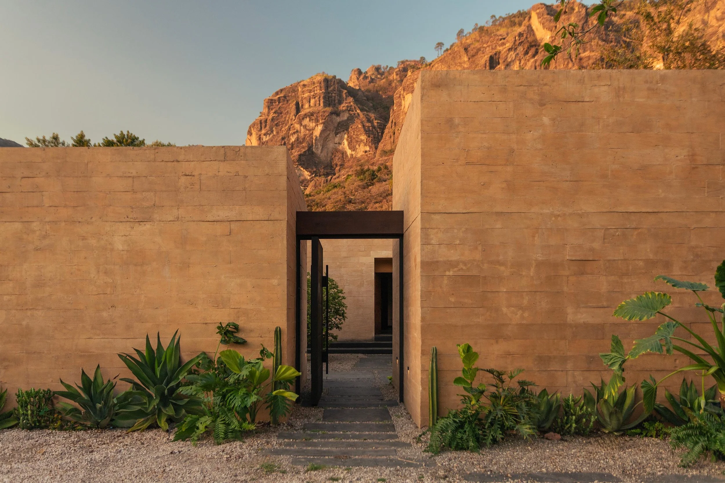 LL House