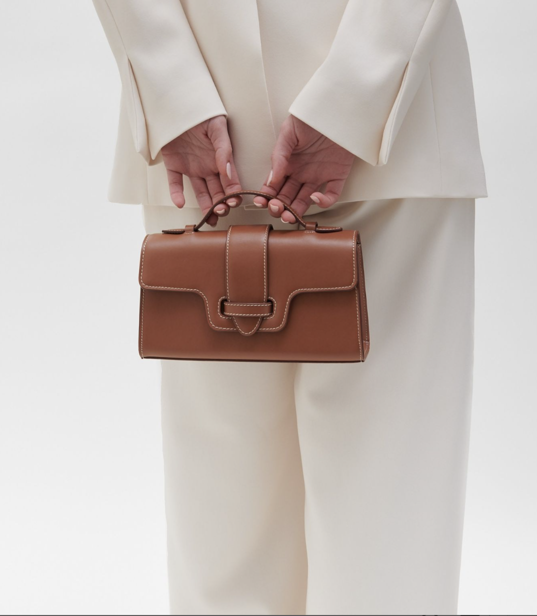 LOUE_POCHETTE B.png