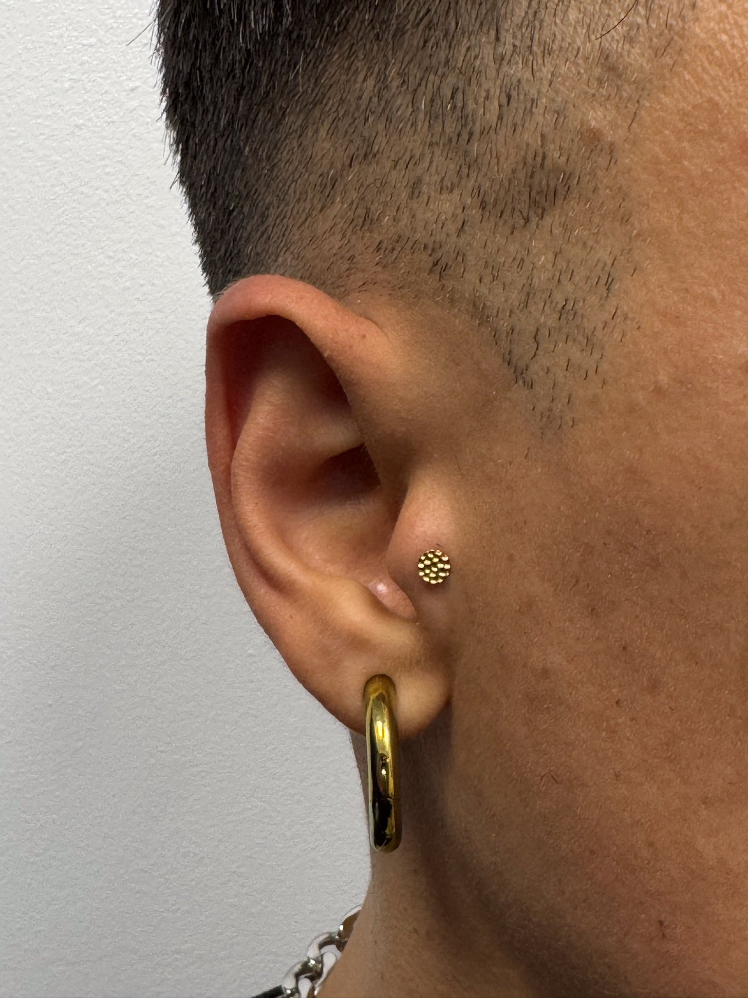 Piercing de oreja: guía completa de helix, lóbulo, tragus, rook y más