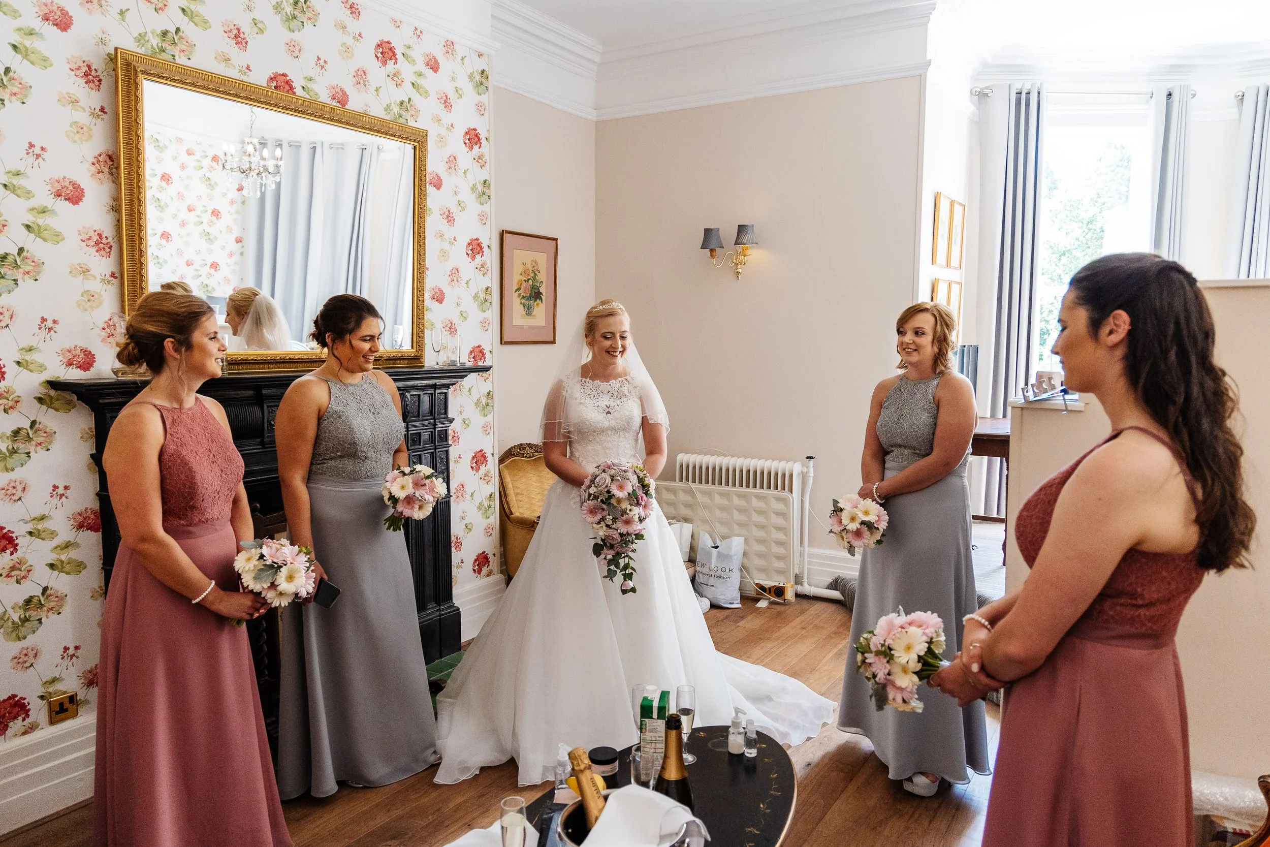 bridalparty.jpg