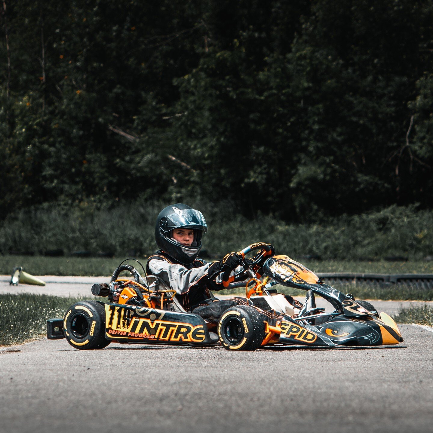 What an amazing experience at @lecircuitquyon watching these kart hitting 100km/hr around the track !!