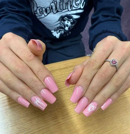 Hair and Nail Club 7