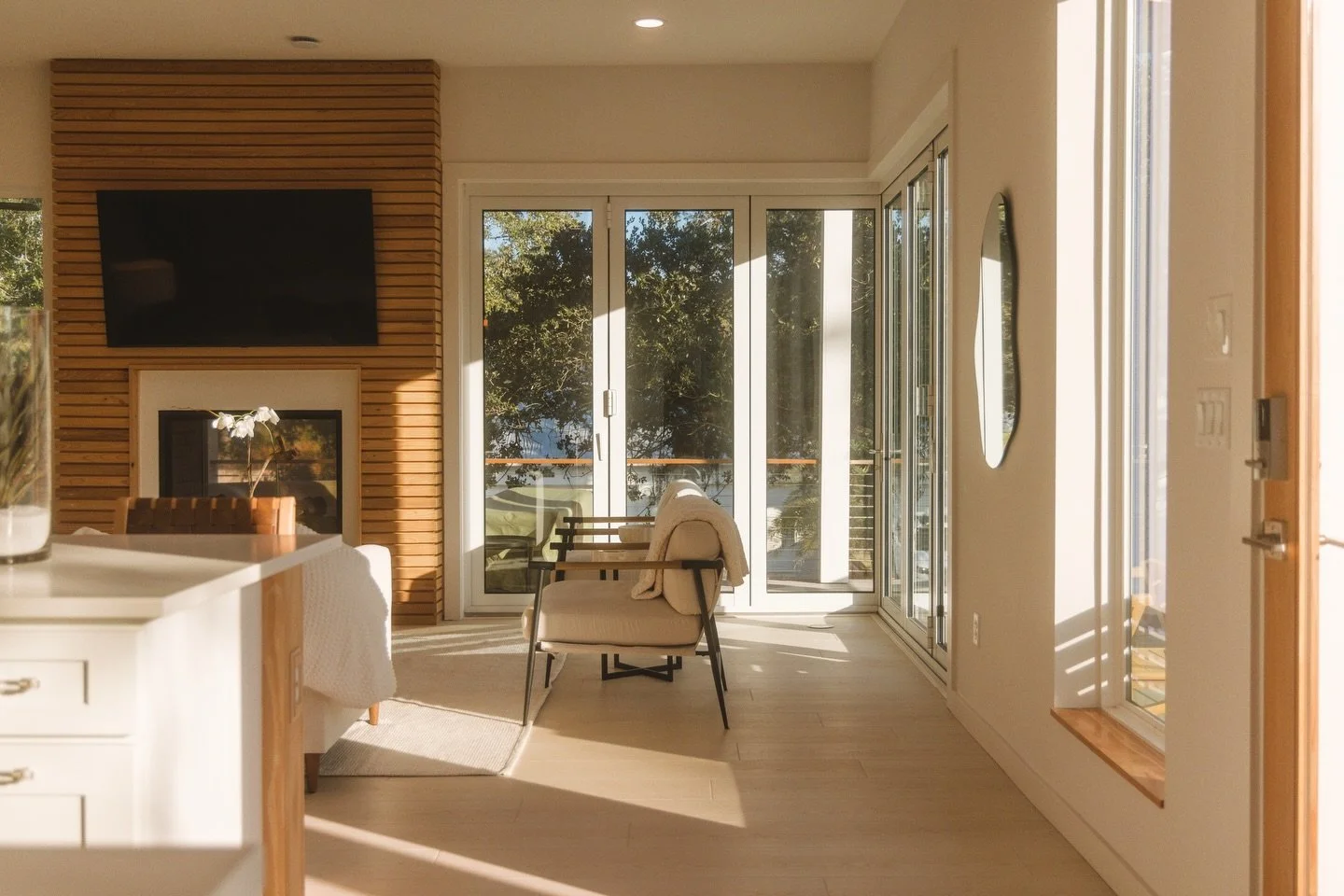 Figuring out who&rsquo;s hosting Christmas becomes a lot easier with a living space like this.