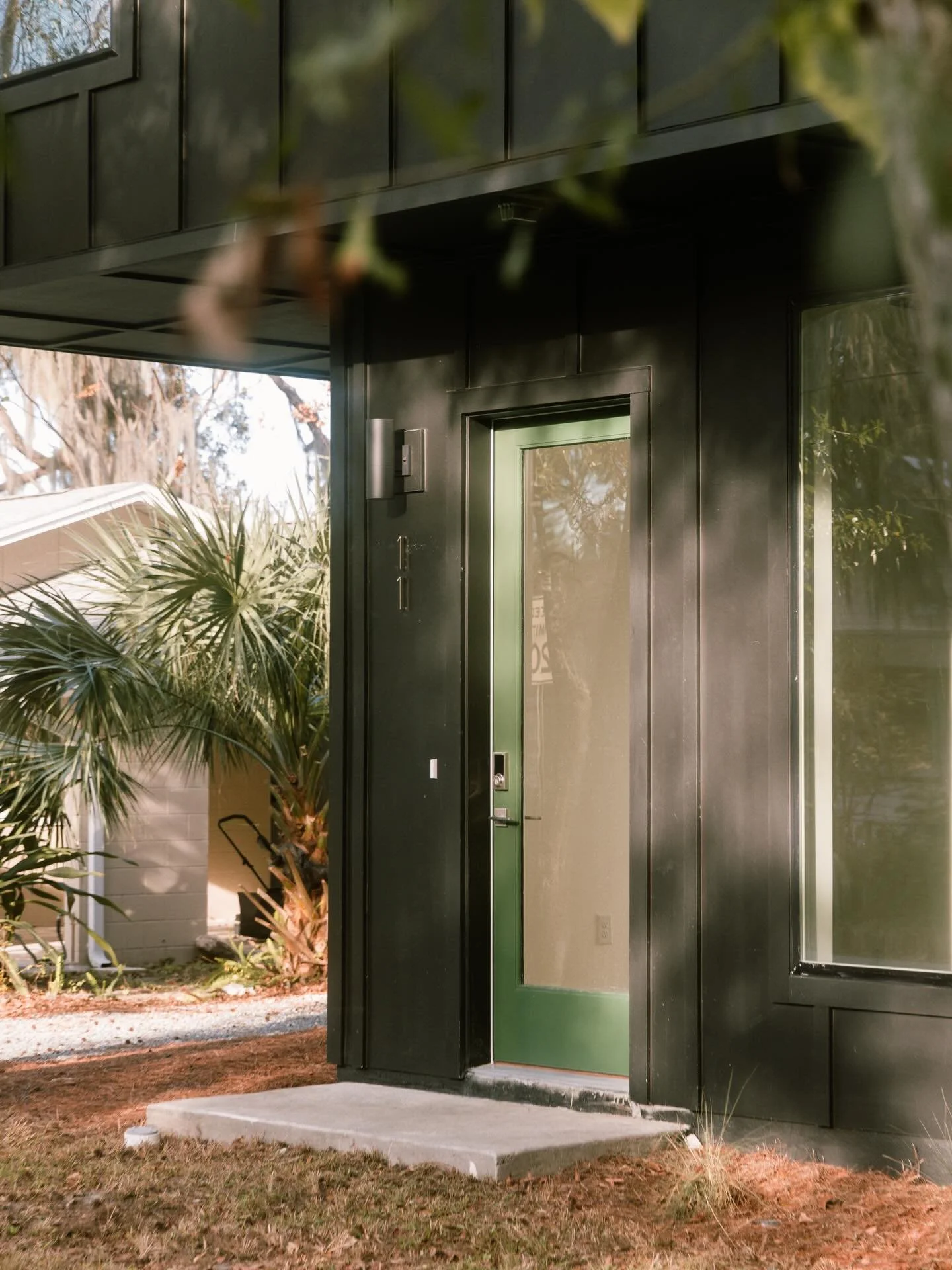 Trying to decided on what color to go with for your exterior? Add these photos to the mood board, you won&rsquo;t regret it.