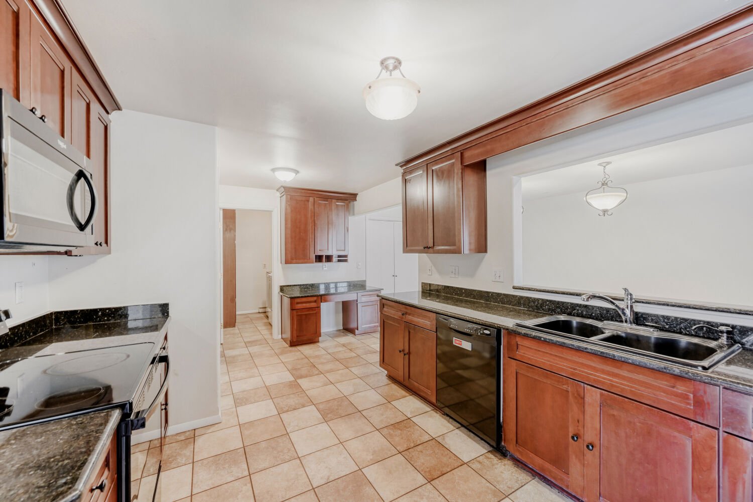 1117 Atwood St. kitchen sink