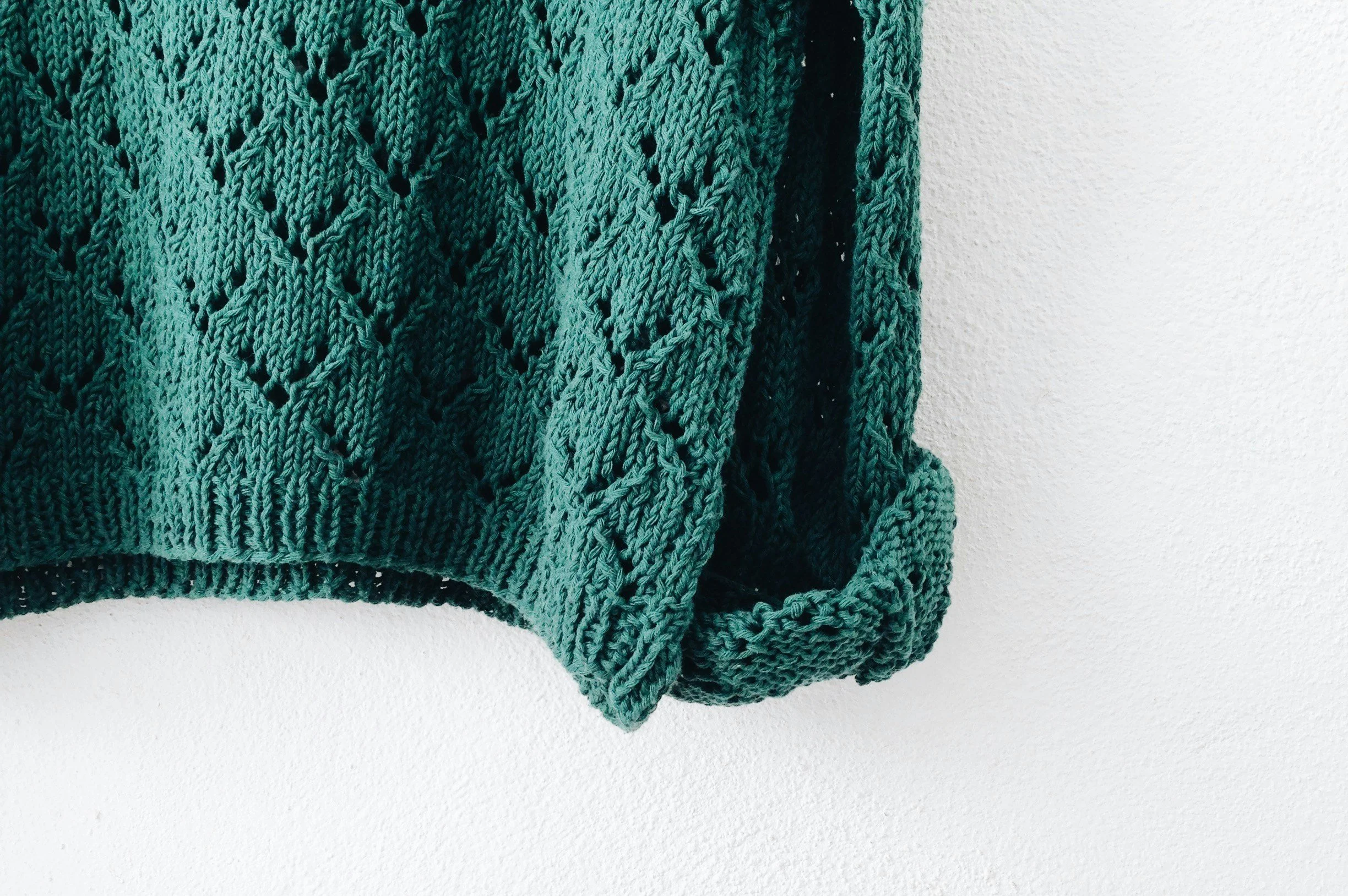 A free 3-day email challenge to help you reconnect with yourself — one small, quiet knitting session at a time.