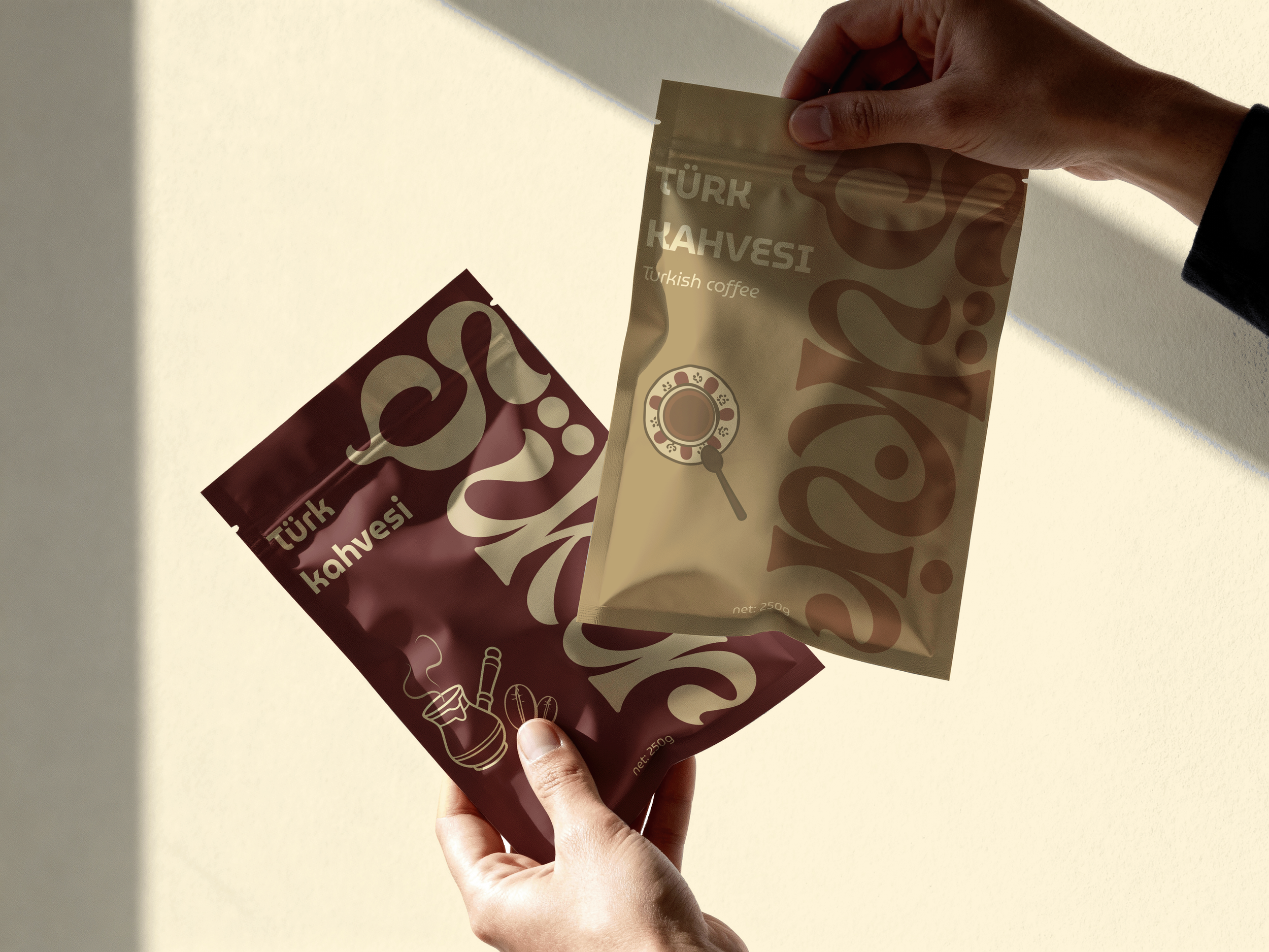 Minimal Packaging Pouch Mockup -sukut.png