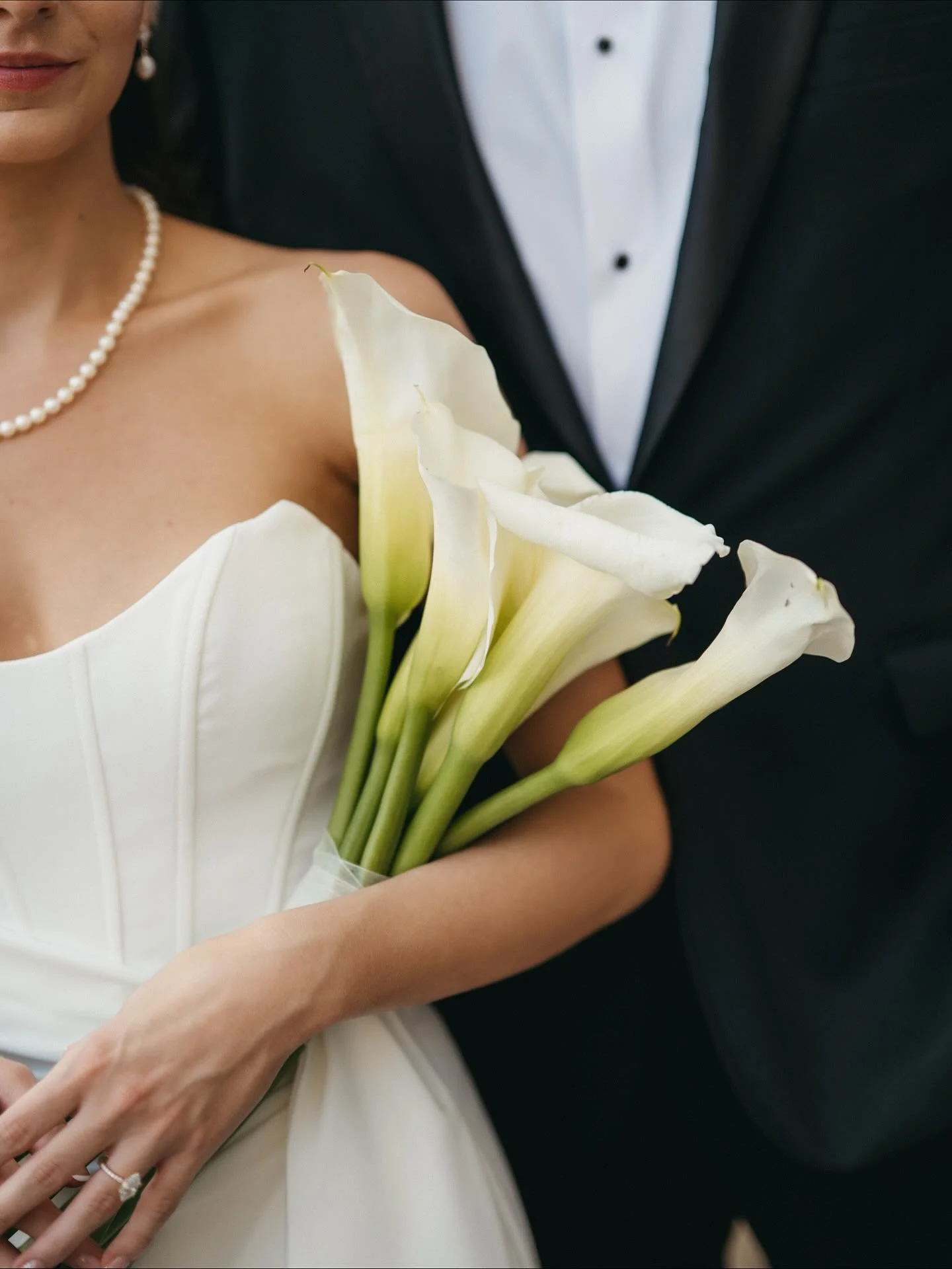 Meghan &amp; Andrew | I loveddd being a part of this wedding day! Meghan expressed a desire to focus on candid photos and for moments like the first look to feel casual and real - her request was music to my ears! I love photographing weddings with a