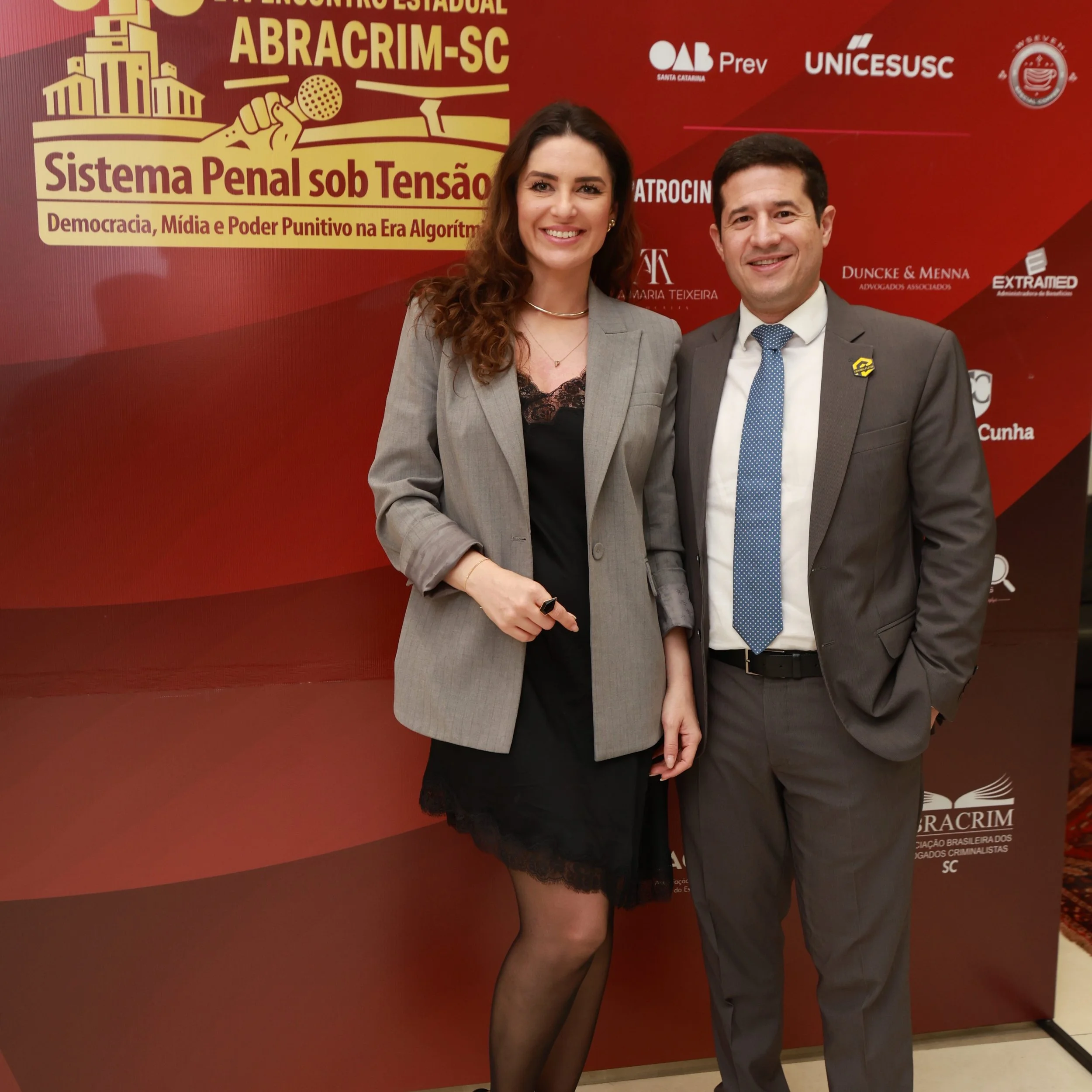 Entre tantos compromissos, demos um jeito de passar algumas horas com os amigos e colegas de Florian&oacute;polis. 😊🥰

Evento da @aacrimesc e @abracrimsc