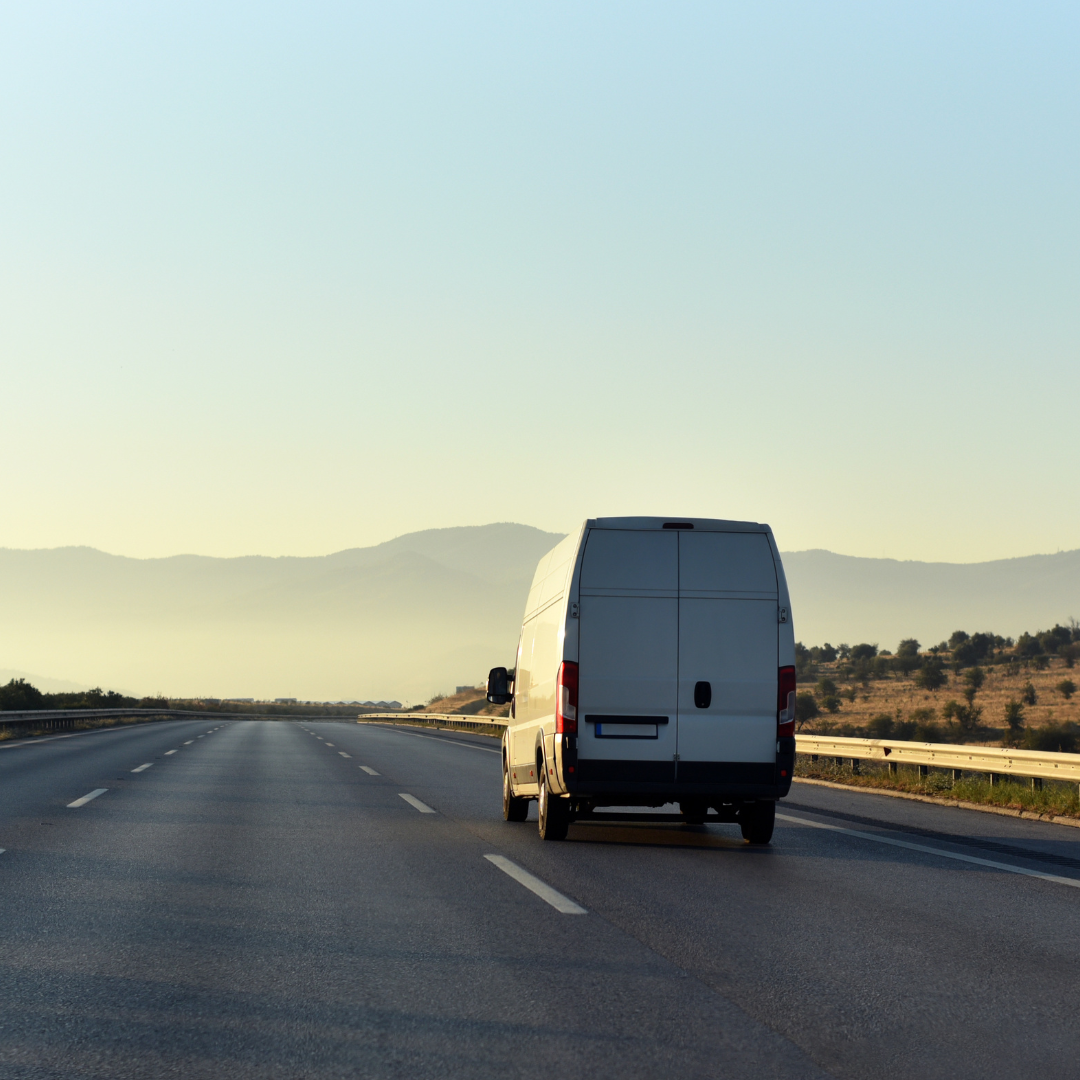 Long-Distance & Regional Courier Service.png