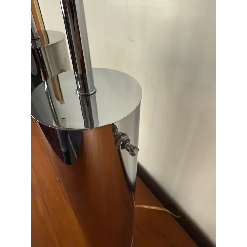 pair-of-vintage-chrome-nessen-table-lamps-chrome-cylindrical-form-3919.webp