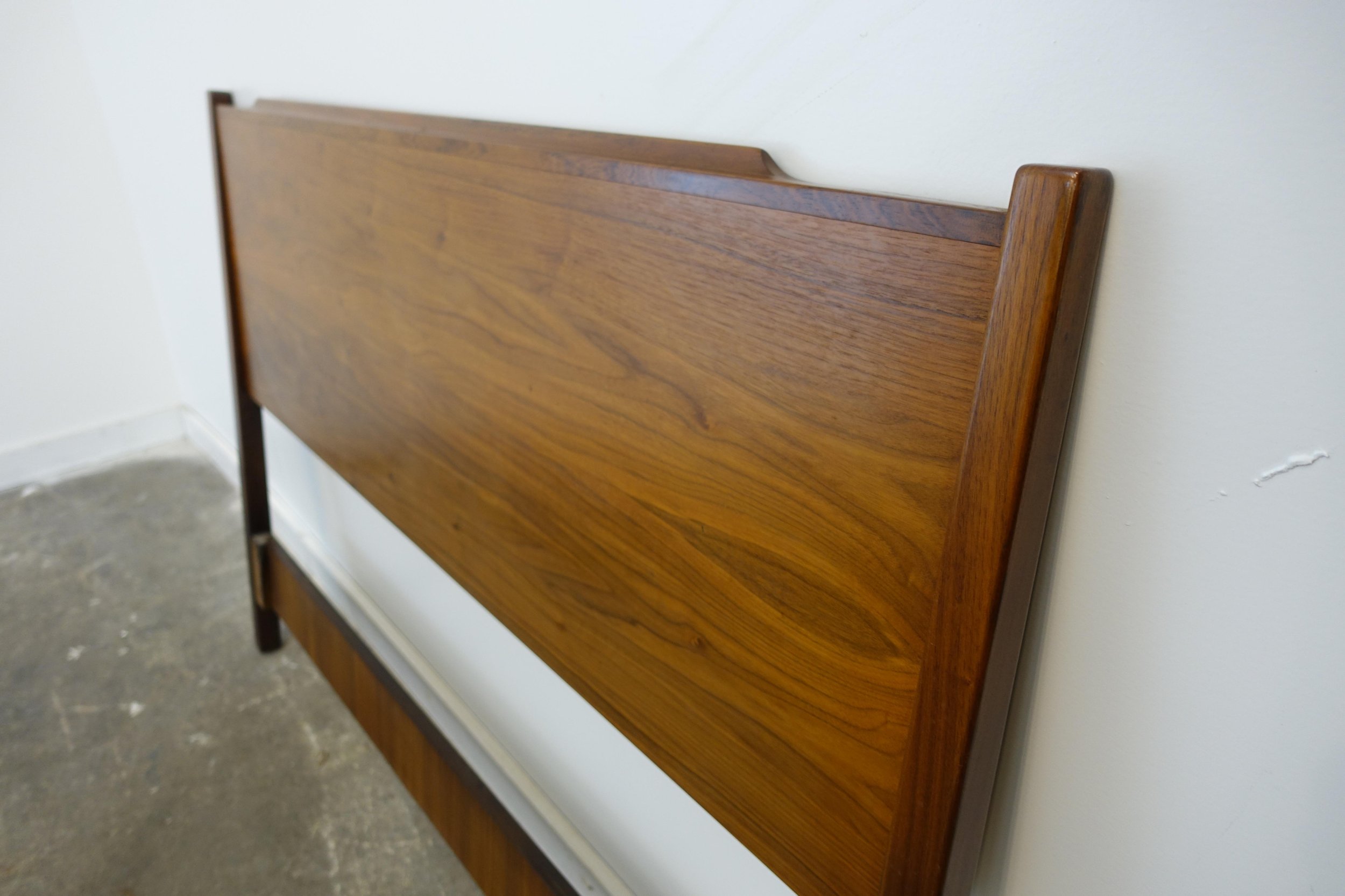 mid-century-modern-kipp-stewart-for-drexel-headboard-3307.jpeg