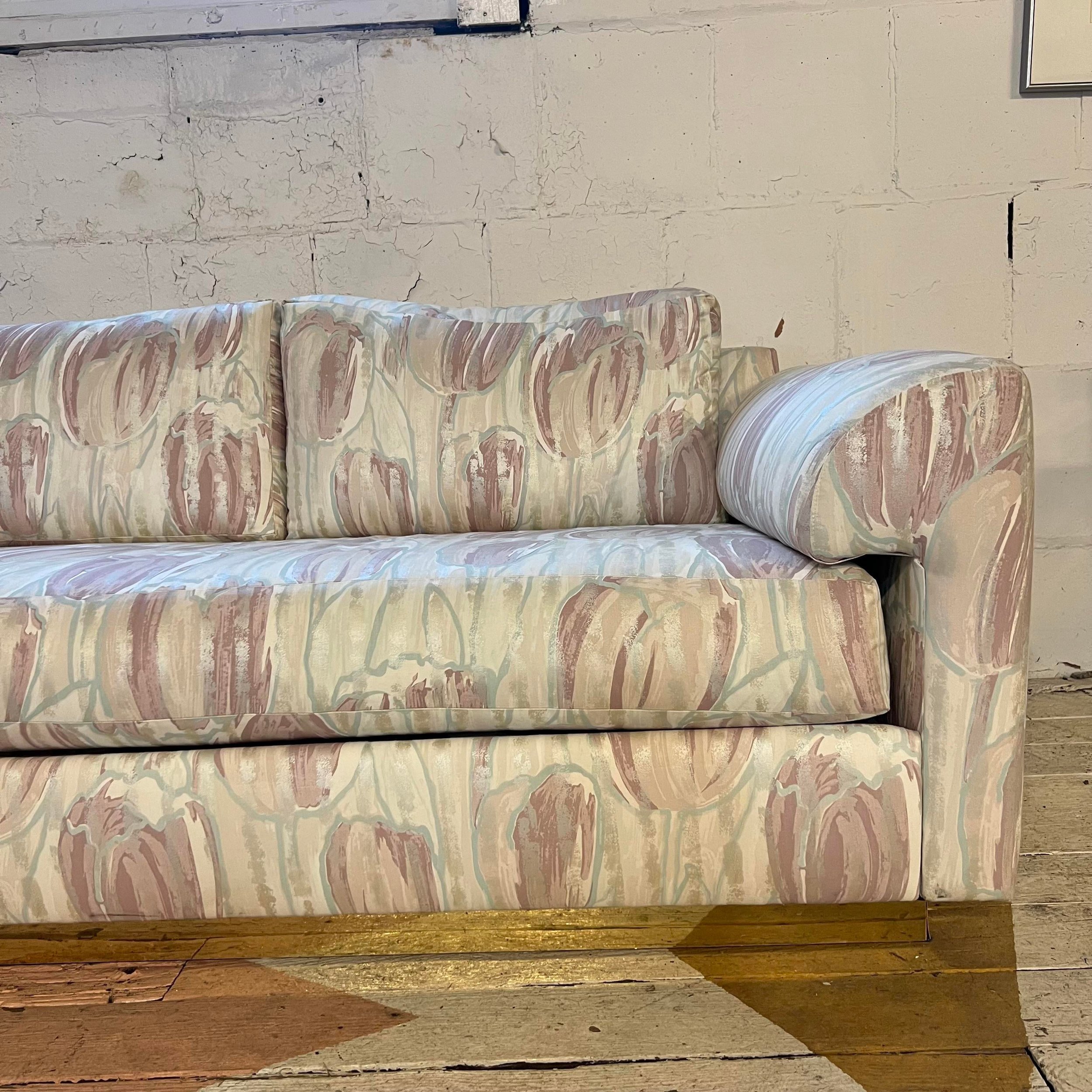 curved-sectional-80s-sofa-with-brass-base-detailing-8896.jpeg