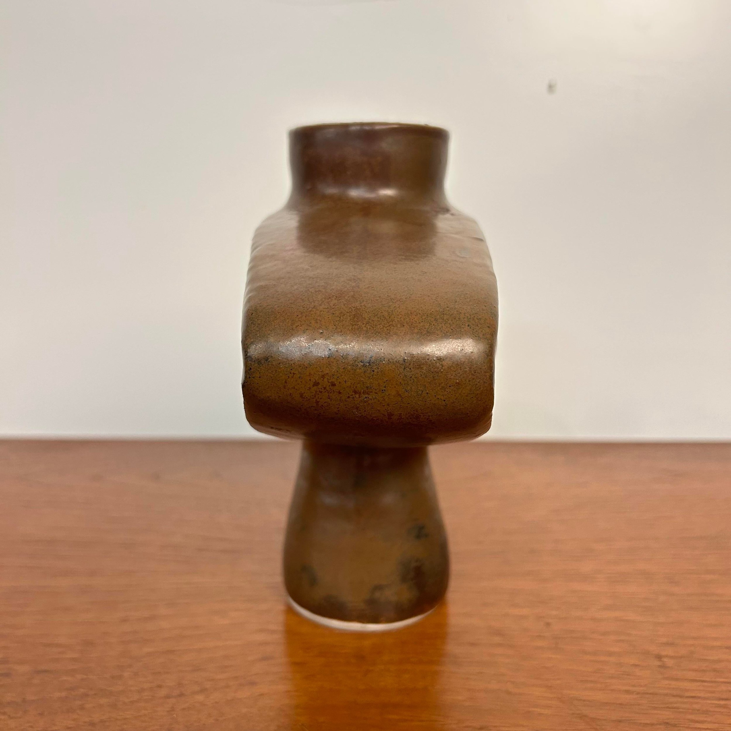 toyo-japanese-ikebana-vase-0323.jpeg