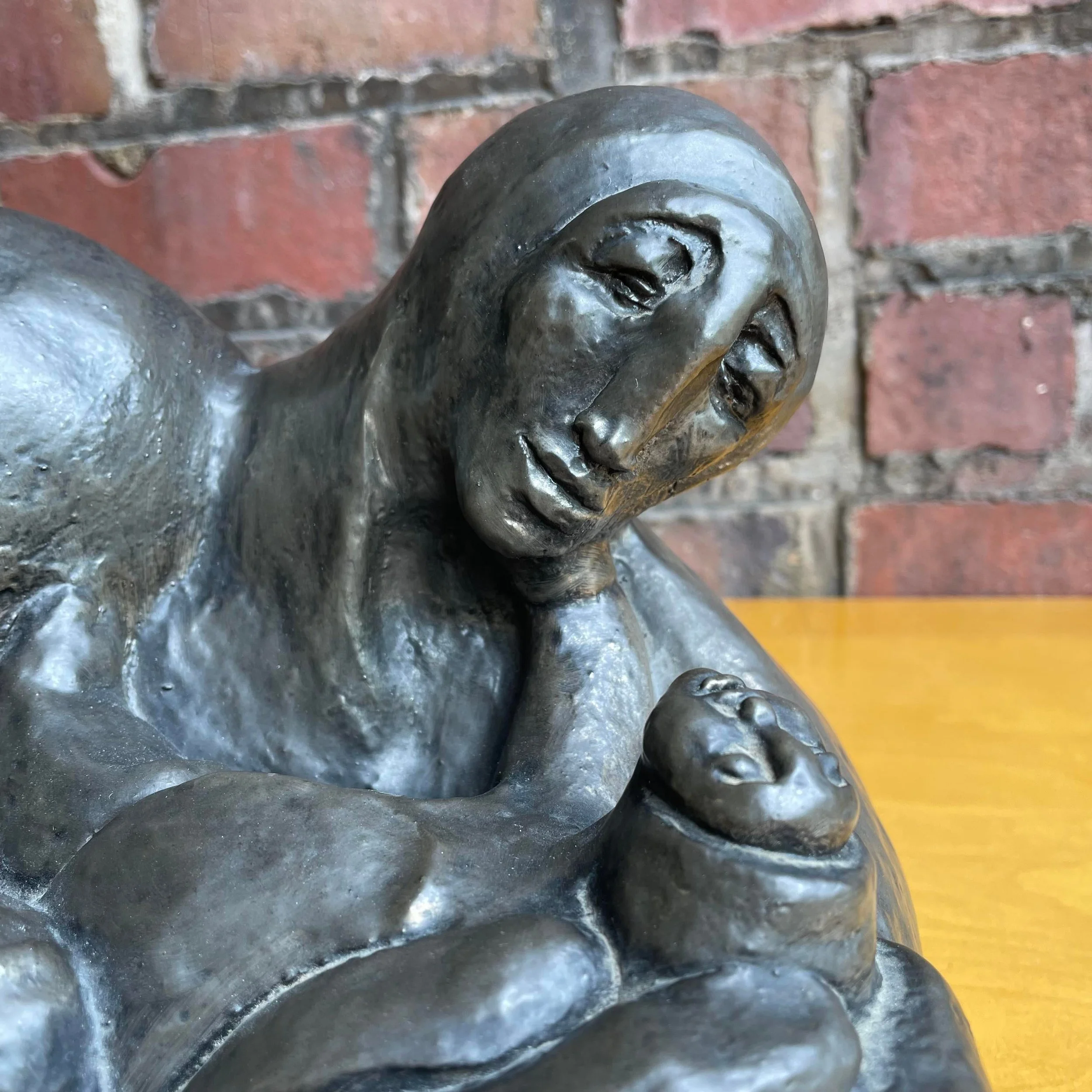 mother-and-child-sculpture-by-carole-shultz-1973-93250-7980.jpeg