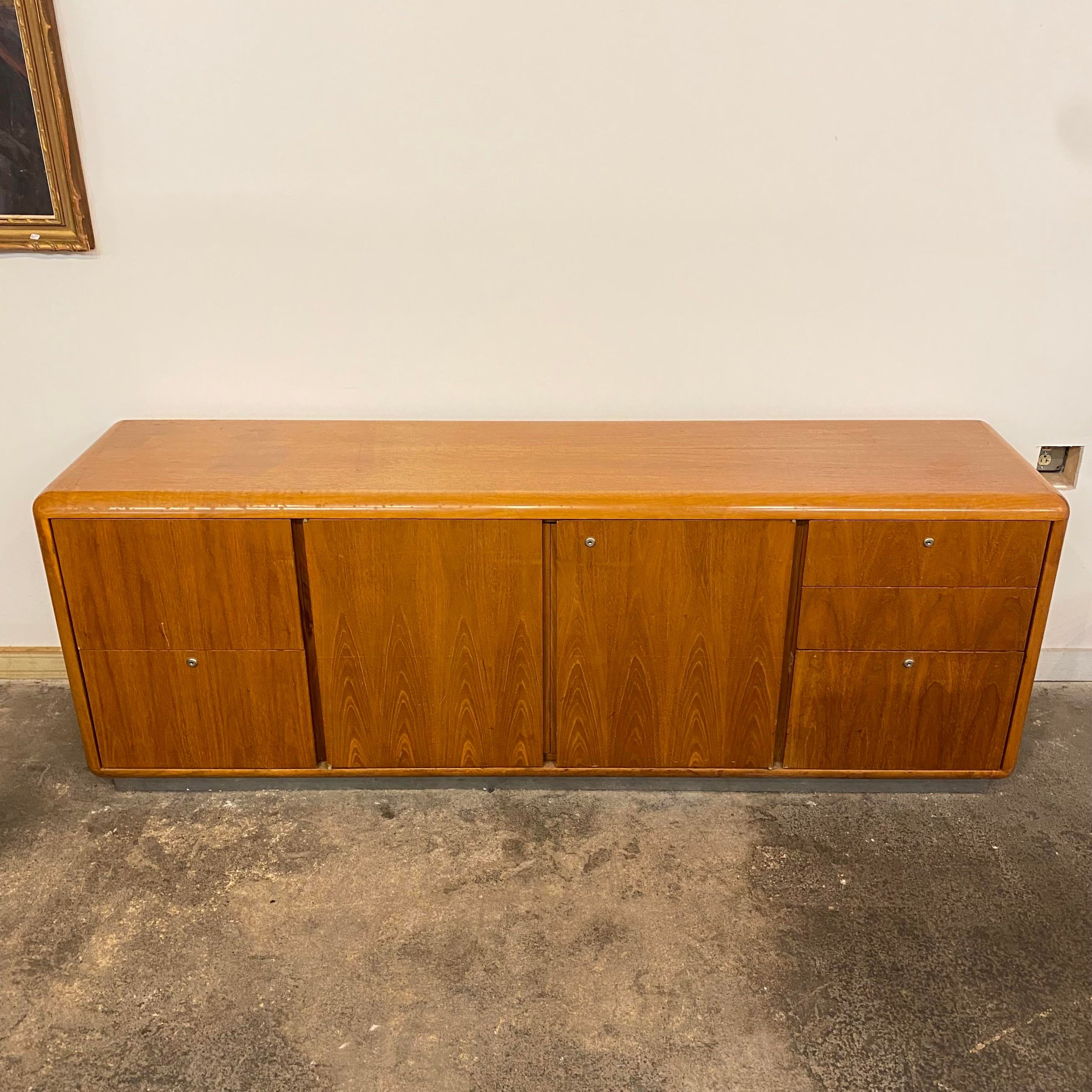 vladimir-kagan-attributed-mid-century-modern-credenza-3075.jpeg