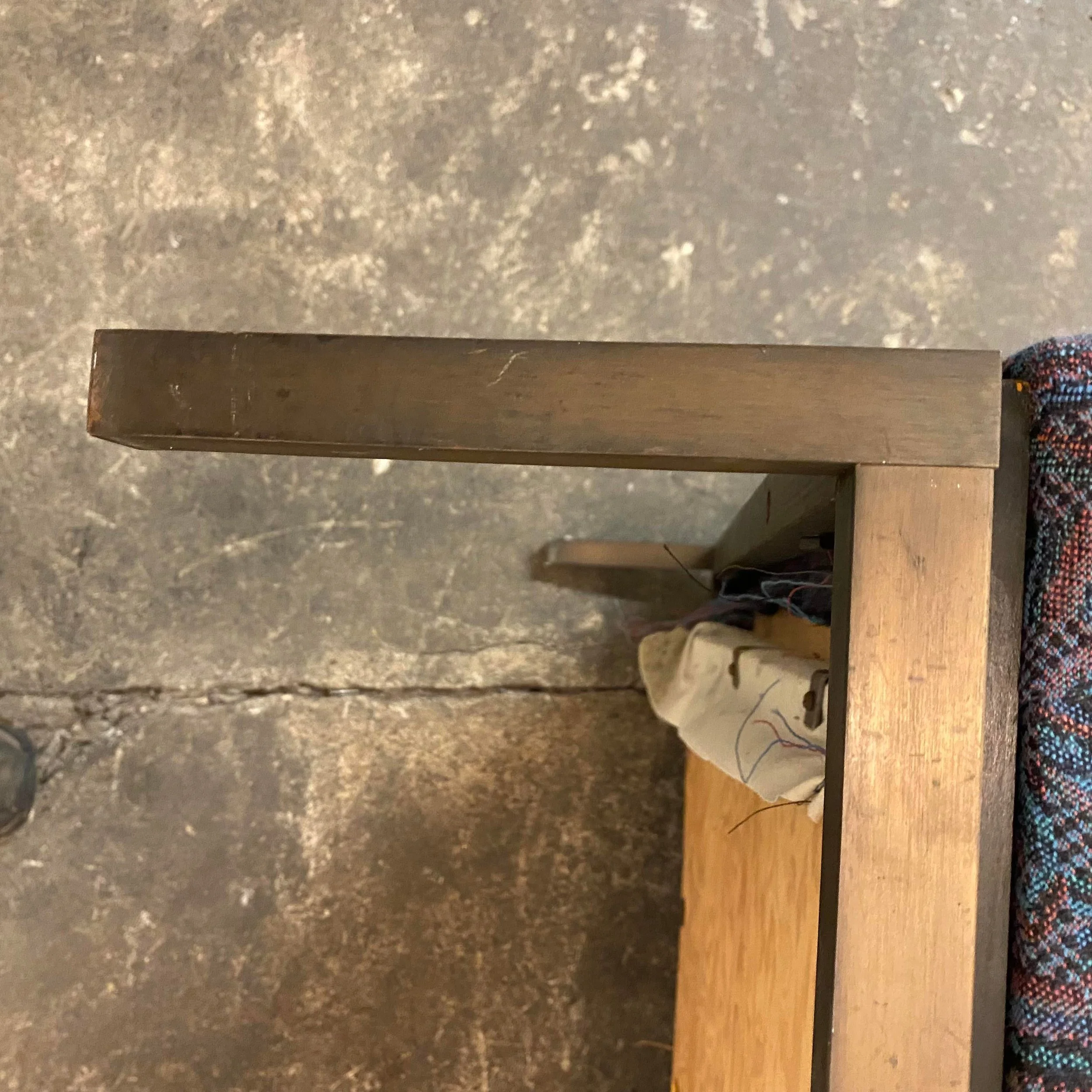 mid-century-modern-club-chairs-attributed-to-florence-knoll-with-bronze-legs-2365.jpeg