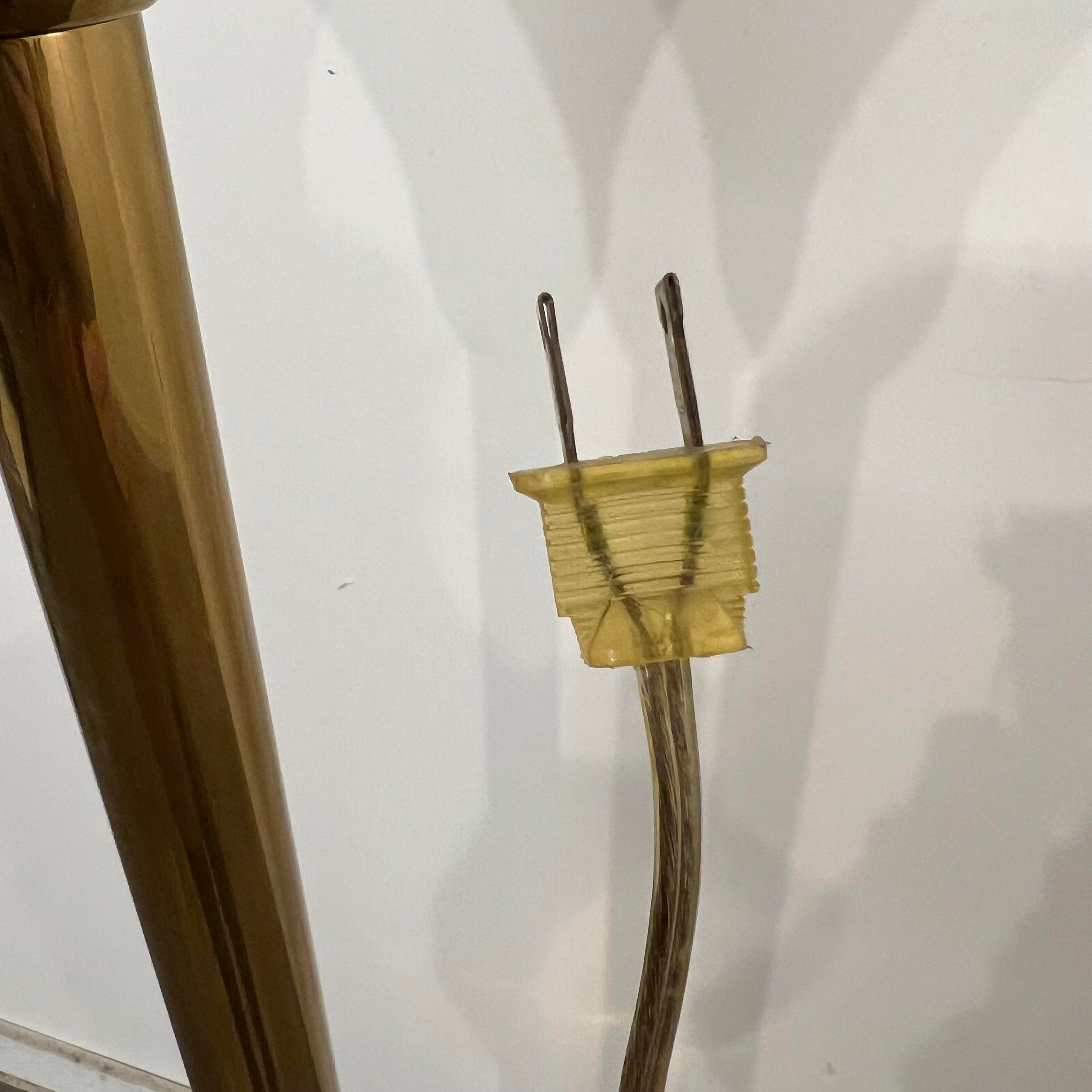 walter-von-nessen-brass-floor-lamp-9691.jpeg