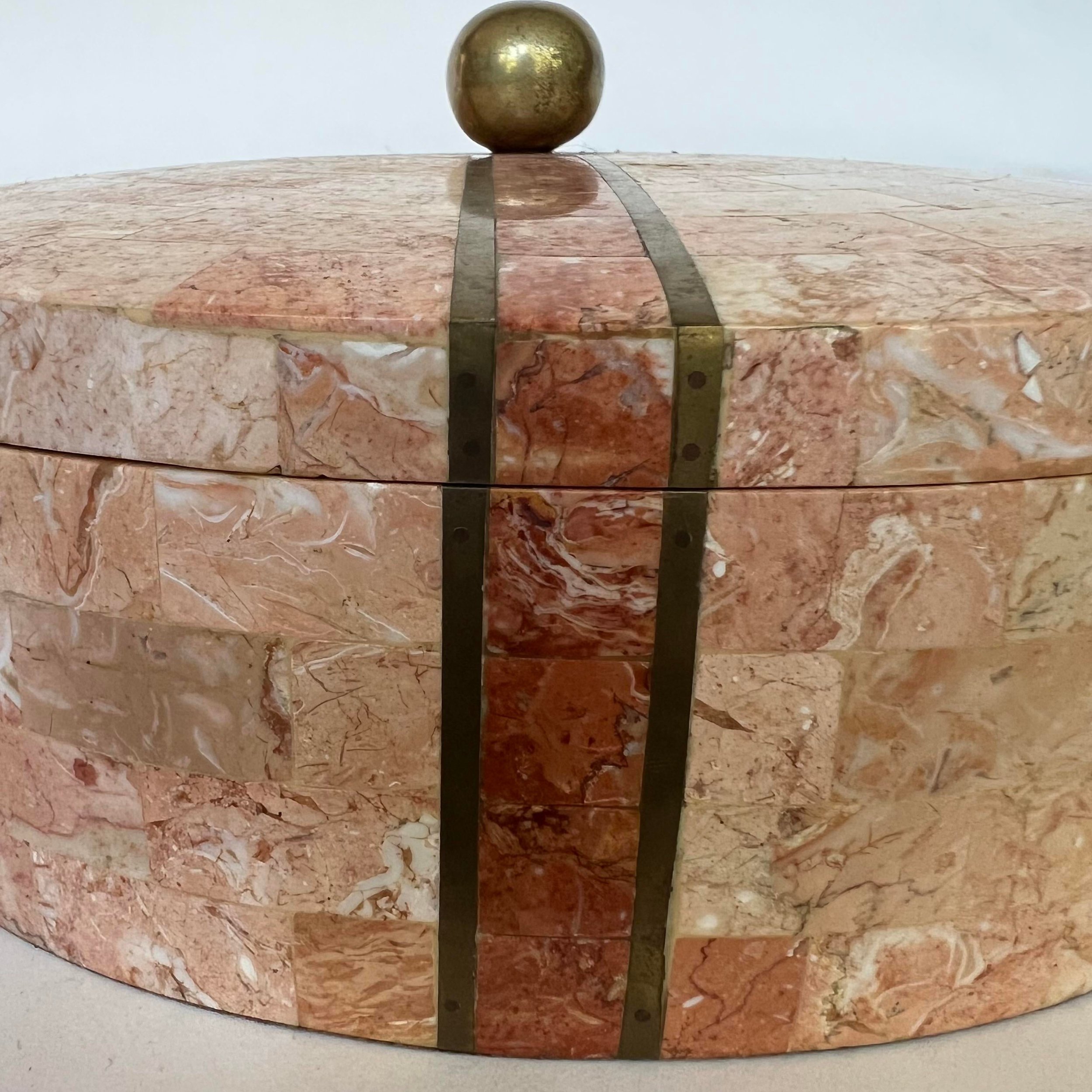 maitland-smith-tessellated-marble-round-box-locking-6944.jpeg