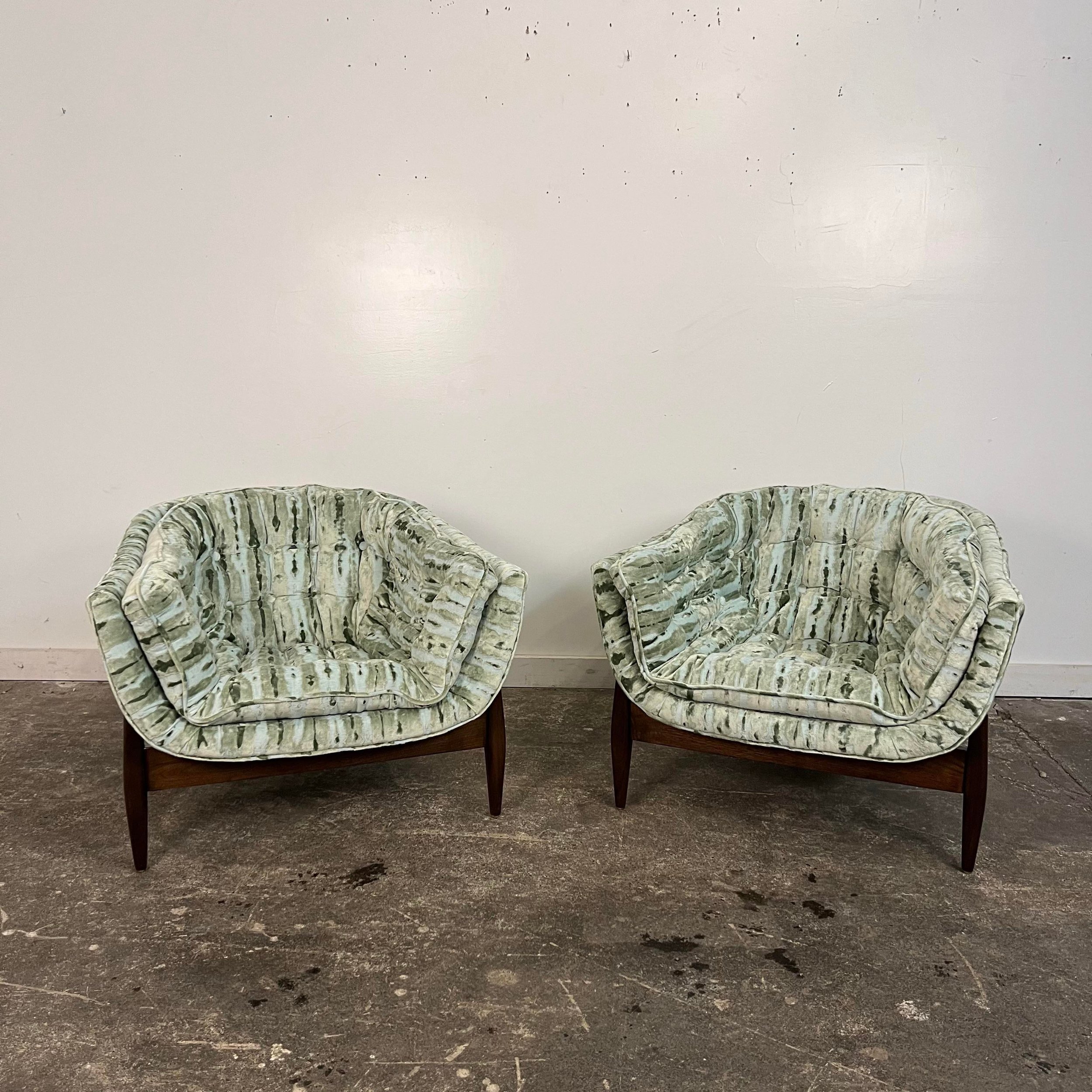 pair-of-mid-century-modern-adrian-pearsall-style-custom-3-legged-club-chairs-1068.jpeg