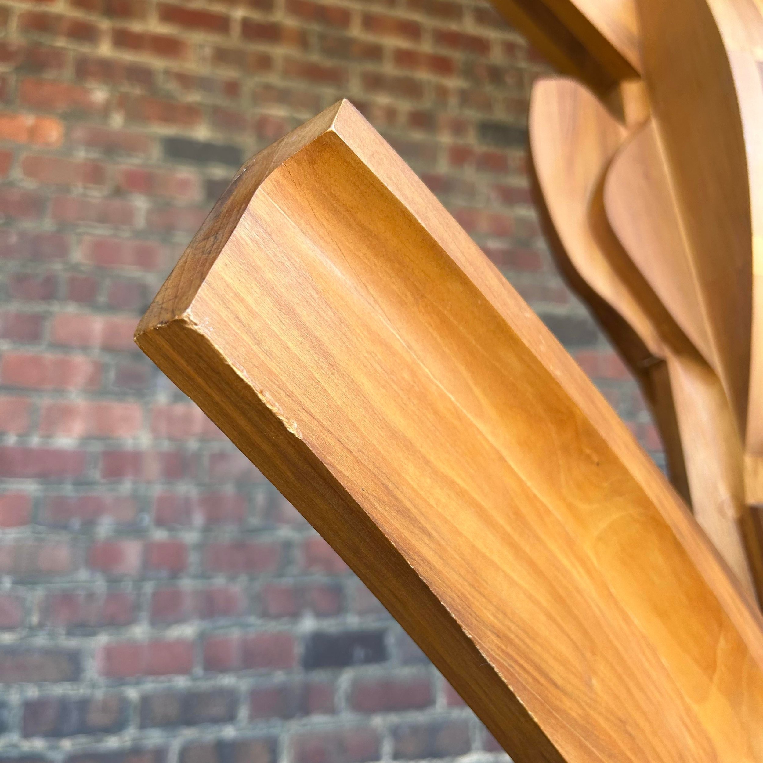 wooden-sculpture-by-w-moore-1977-7-seated-figure-0634.jpeg