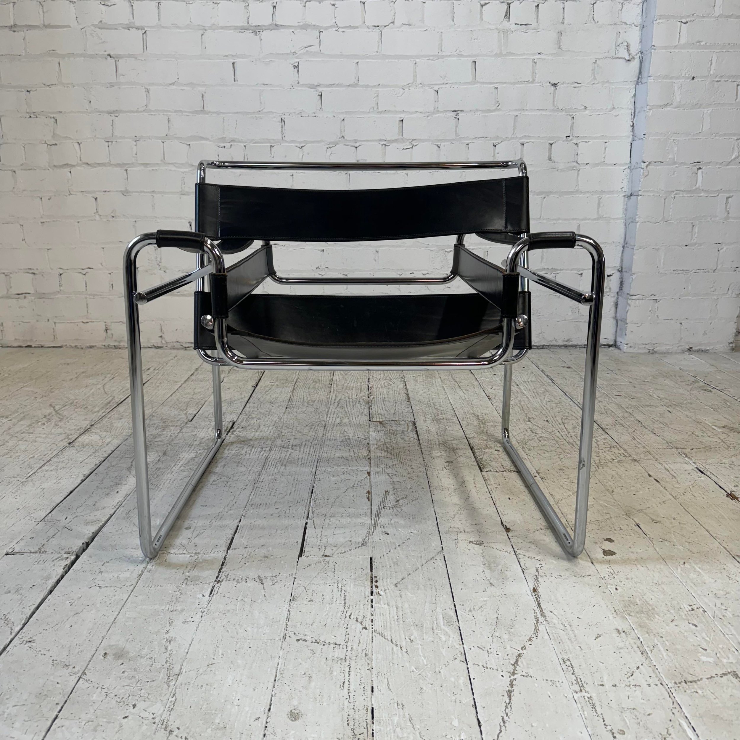 high-quality-real-leather-wassily-chair-not-marked-3691.jpeg