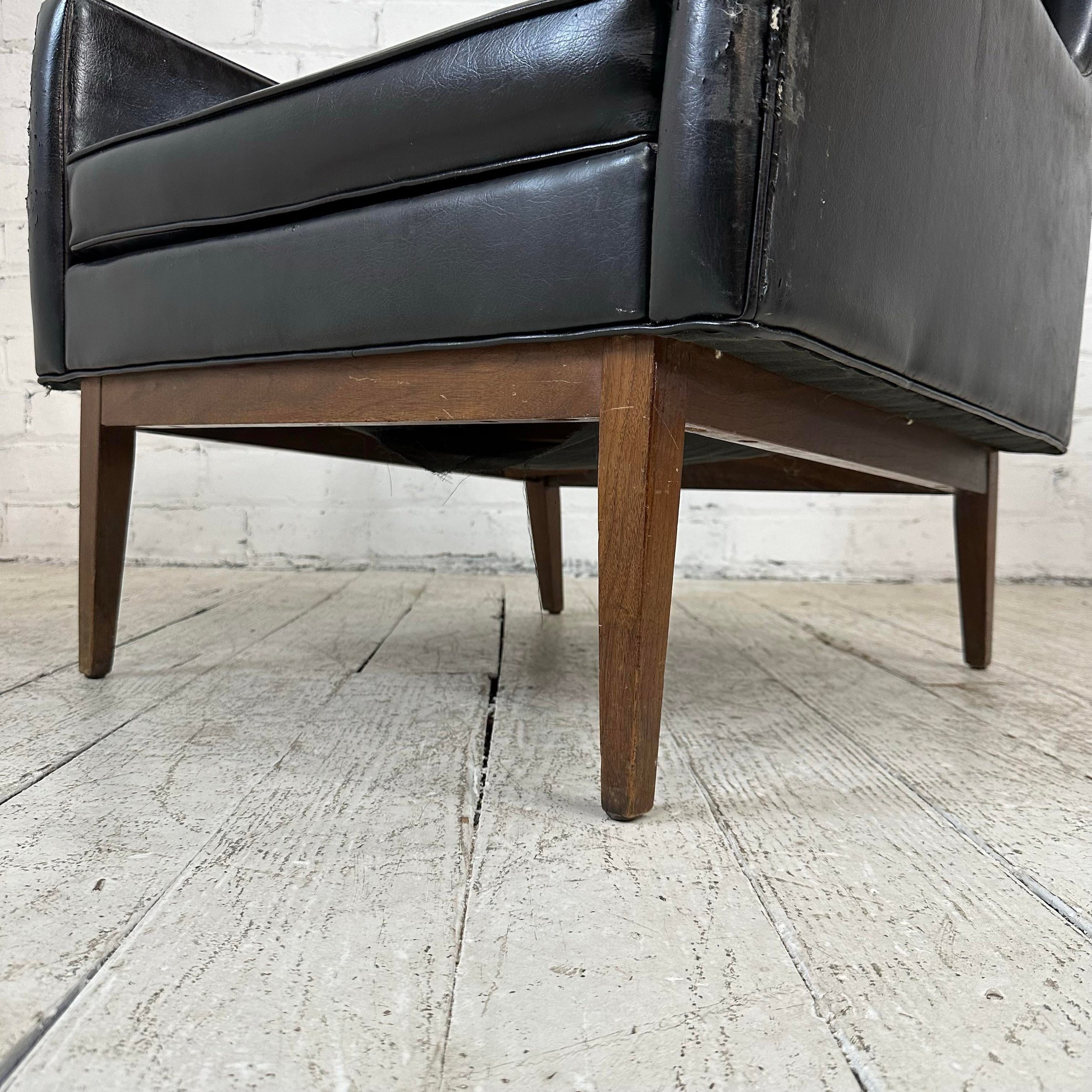 mid-century-modern-black-vinyl-lounge-chair-with-walnut-base-milo-baughman-style-0628.jpeg