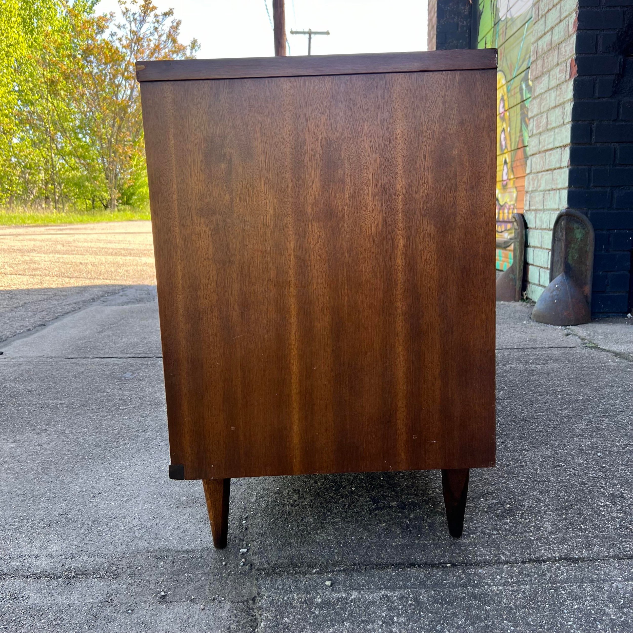 kent-coffey-tableau-6-drawer-low-dresser-6711.jpeg