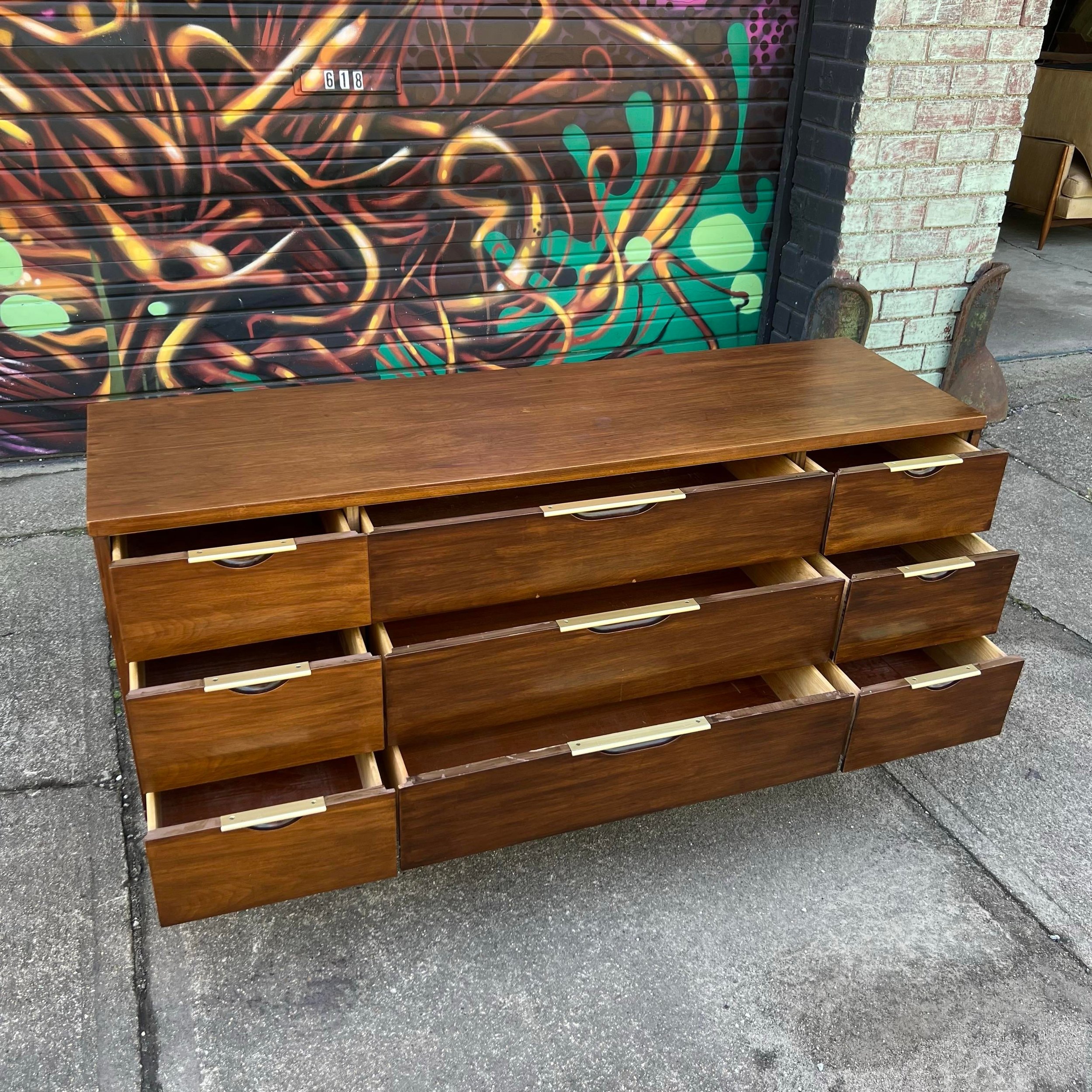 kent-coffey-tableau-9-drawer-low-dresser-0891.jpeg