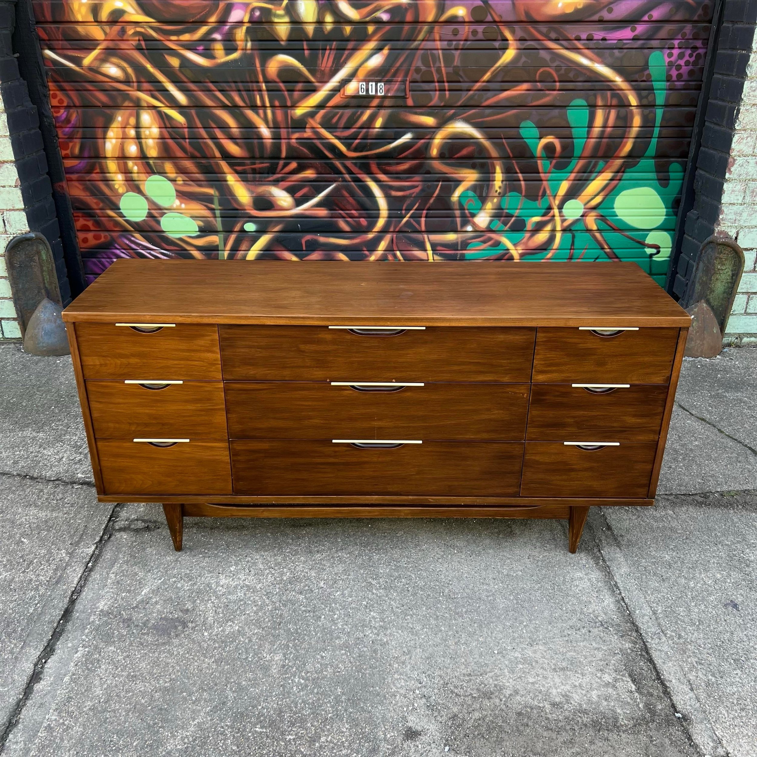 kent-coffey-tableau-9-drawer-low-dresser-8531.jpeg