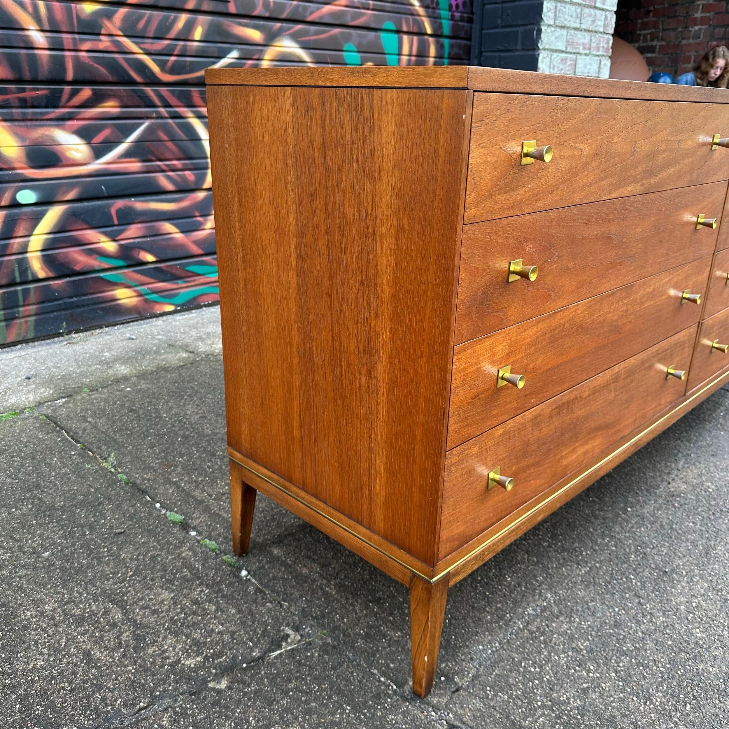 beautiful-r-way-8-drawer-dresser-sleek-modern-brass-pulls-2972.jpeg