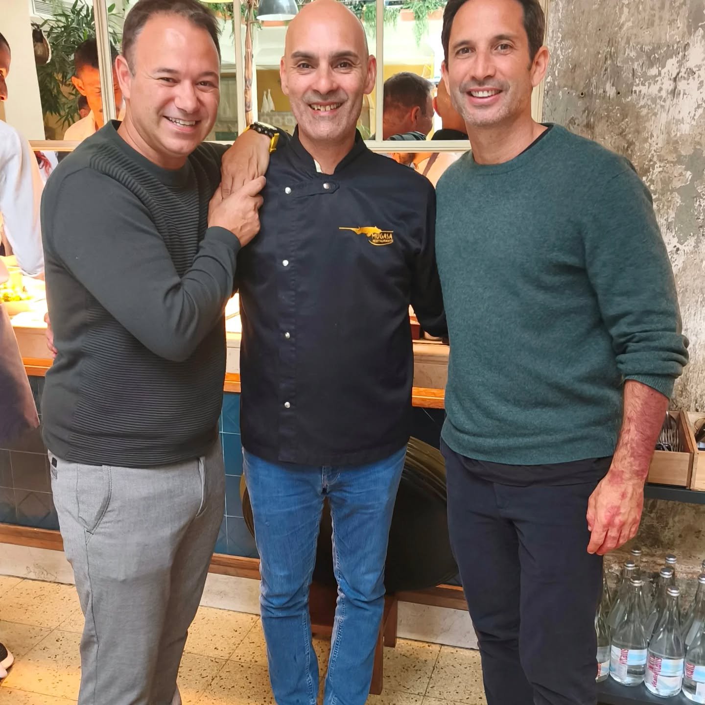 Queridos clientes, gostam de um bom leit&atilde;o ? 
At&eacute; dia 12 no @bairrodoavillez podem ir almo&ccedil;ar ou jantar o incr&iacute;vel leit&atilde;o do @restaurantemugasa do @ricardonogueiramugasa por muitos considerado o melhor leit&atilde;o