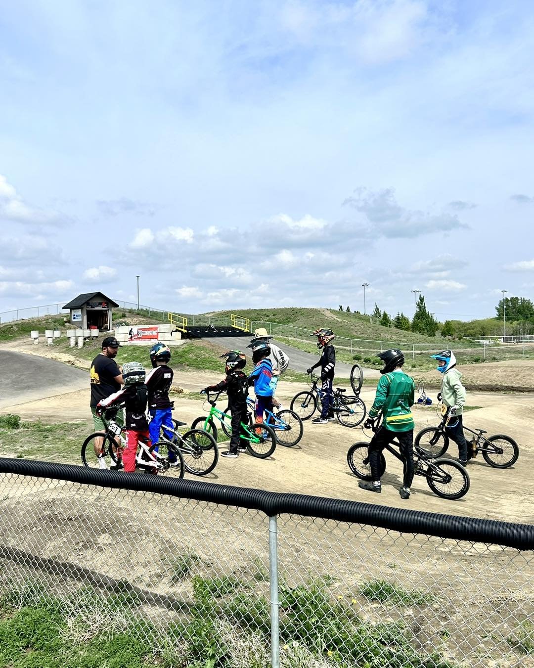 It&rsquo;s May 1st and we are ramping things up for the BMX season! 

SAVE THE DATE 🗓️
We are preparing for a kickoff weekend on May 25-26 that will be a combination of pre-season clinics, meet the coach and board members, BMX 101 for parents, and a