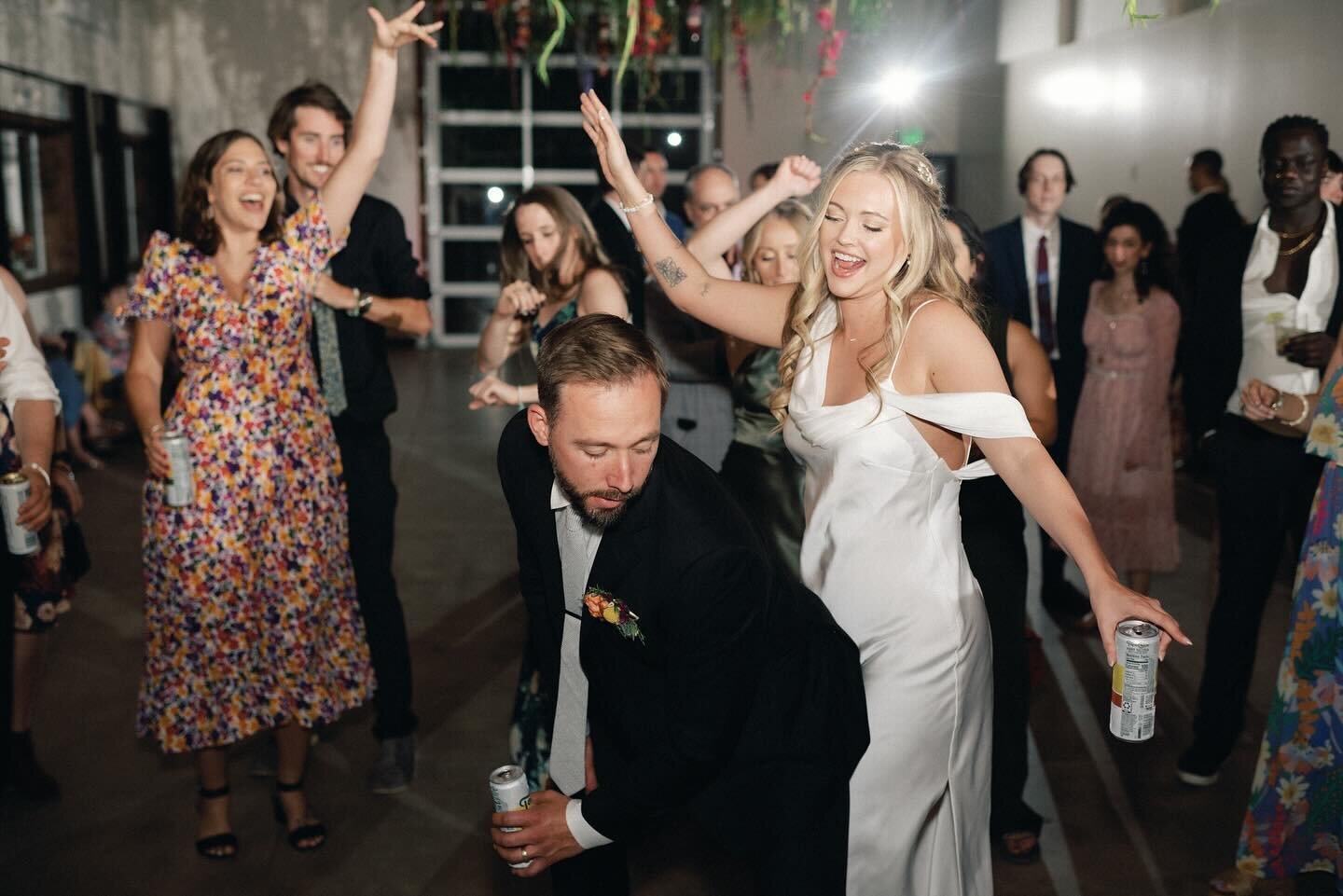 S+B&rsquo;s dance party was nothing less than amazing! 

Every guest had the moves for the dance floor and there was never a dull moment. 
.
.
.
.
Photographer: @merakiphotoco 
Venue: @lyonsfarmette 
Catering: @sugarpinecatering 
Florist: @plumeandfu