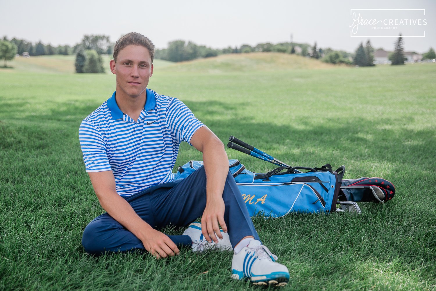 senior photo at golf course