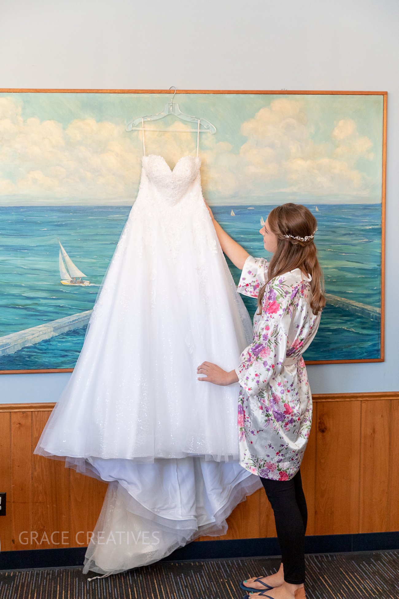 Bride getting ready at Sheboygan Yacht Club