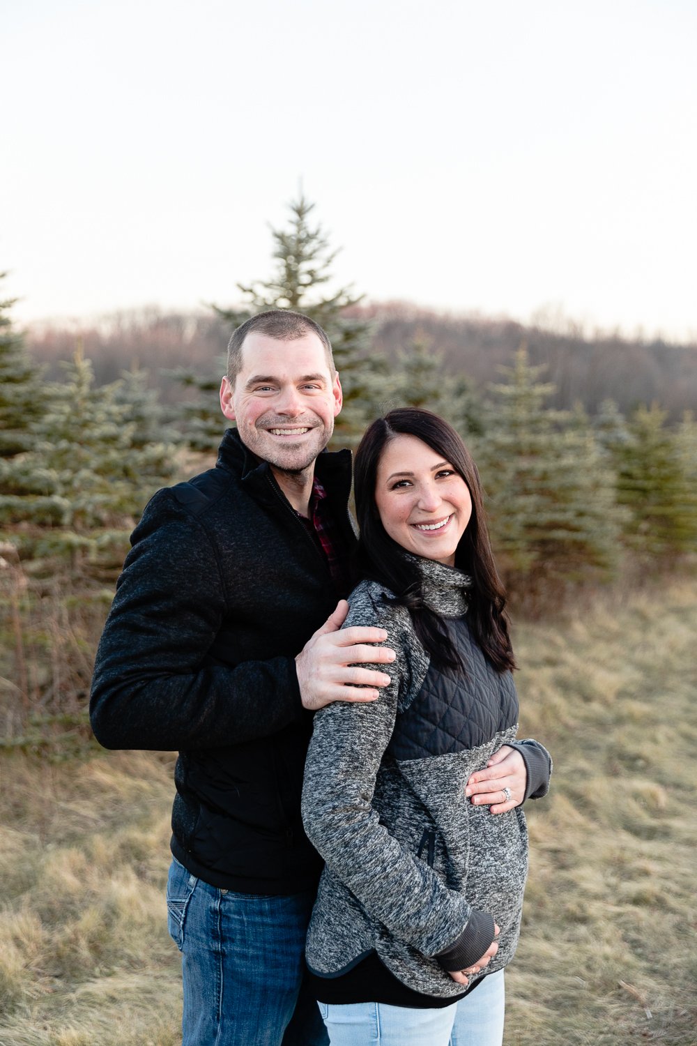 maternity photo for winter holiday cards