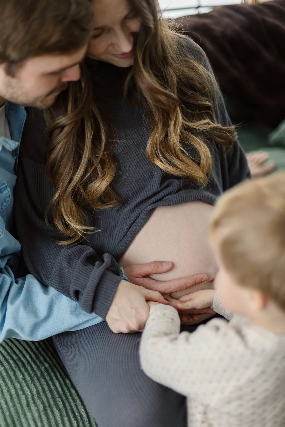 GC-pewaukee-in-home-maternity-session-24.jpg