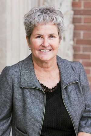 Ginny Krebs, Directora