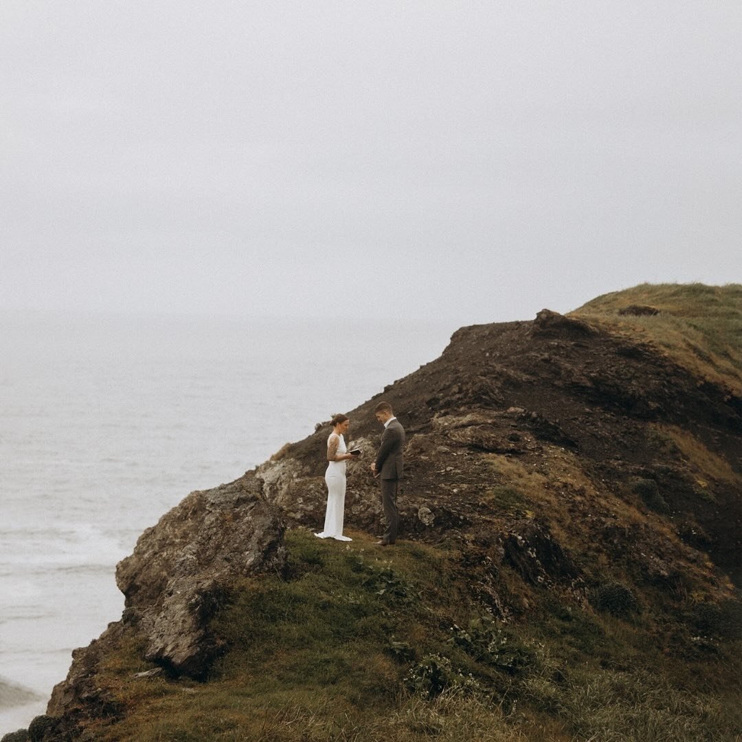 Manifesting dreams ✨ 

This last weekend, I had the honor of capturing Daniel and Kaice&rsquo;s enchanting Elopement on the breathtaking Oregon coast. As a firm believer in manifesting our dreams, this experience was truly a testament to the power of