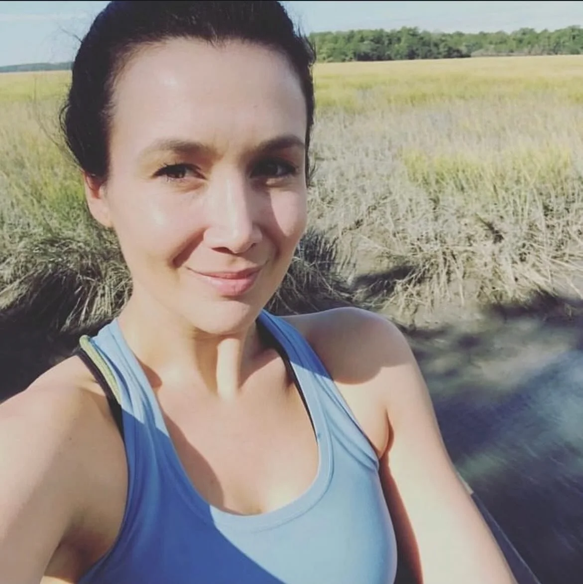 We are so excited to welcome Erica Ellis back to the studio for another Mat Mix Class! 

Mat Mix is a seamless fusion of Vinyasa yoga and mat Pilates, designed to energize and strengthen the body. This dynamic class combines the flowing sequences and