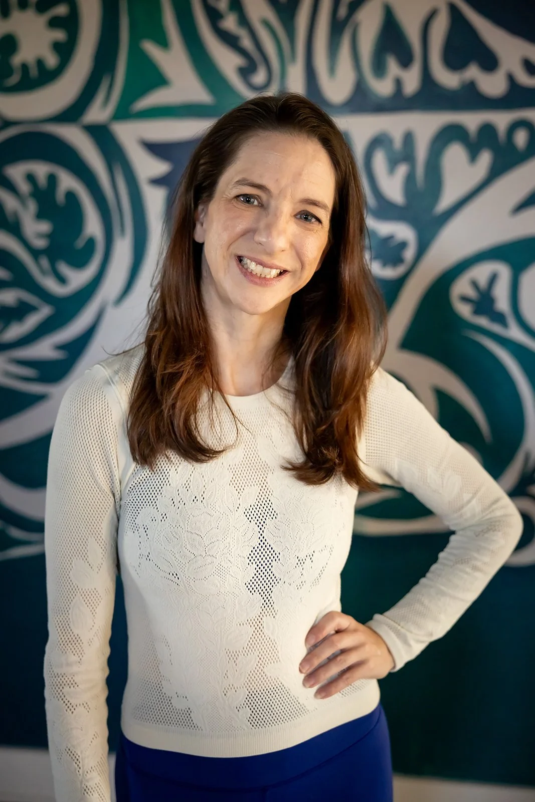 Karrie Comeau - EYT 200, Aerial Yoga Certified