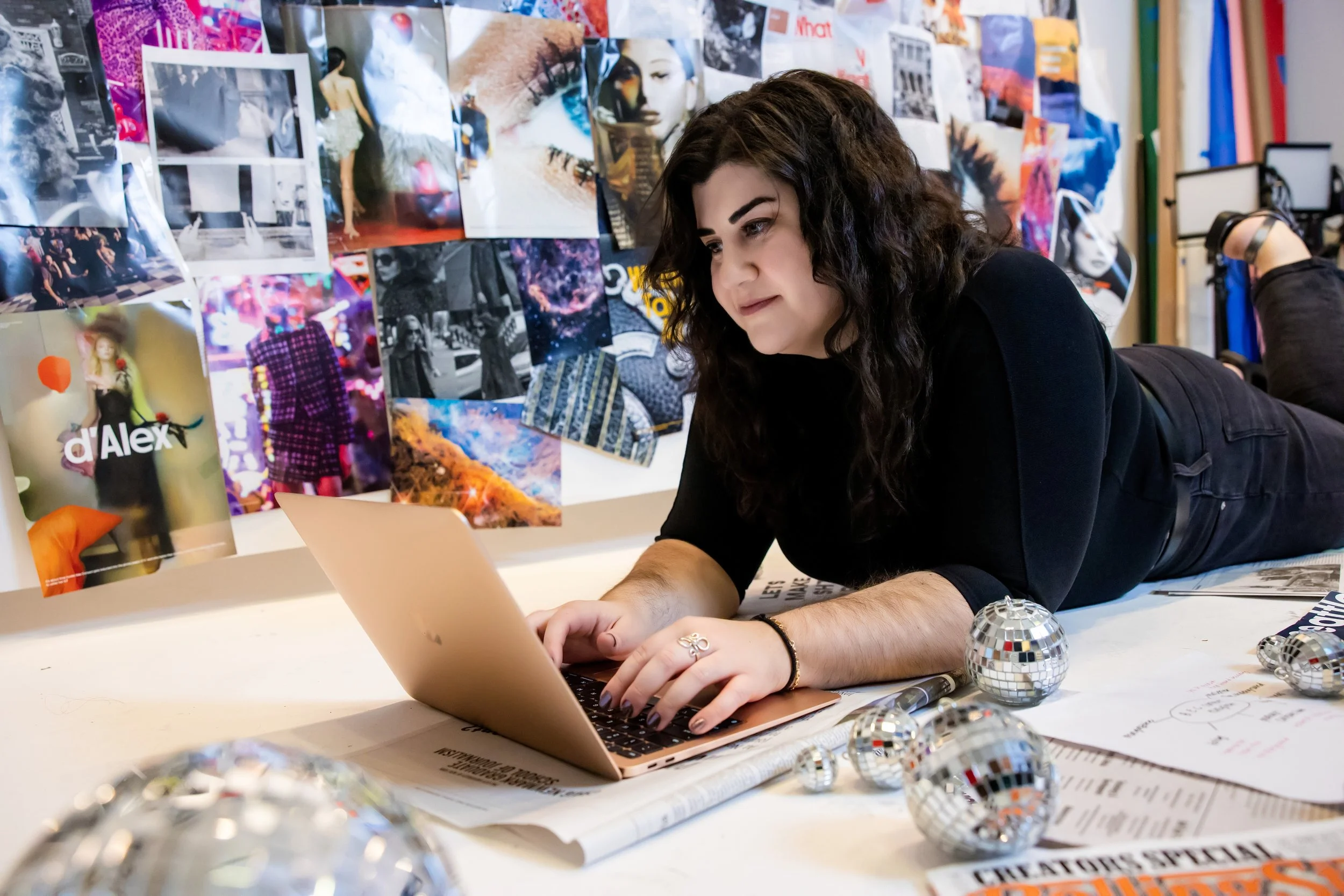 How to Conduct Research and Find Credible Sources Like a Pro