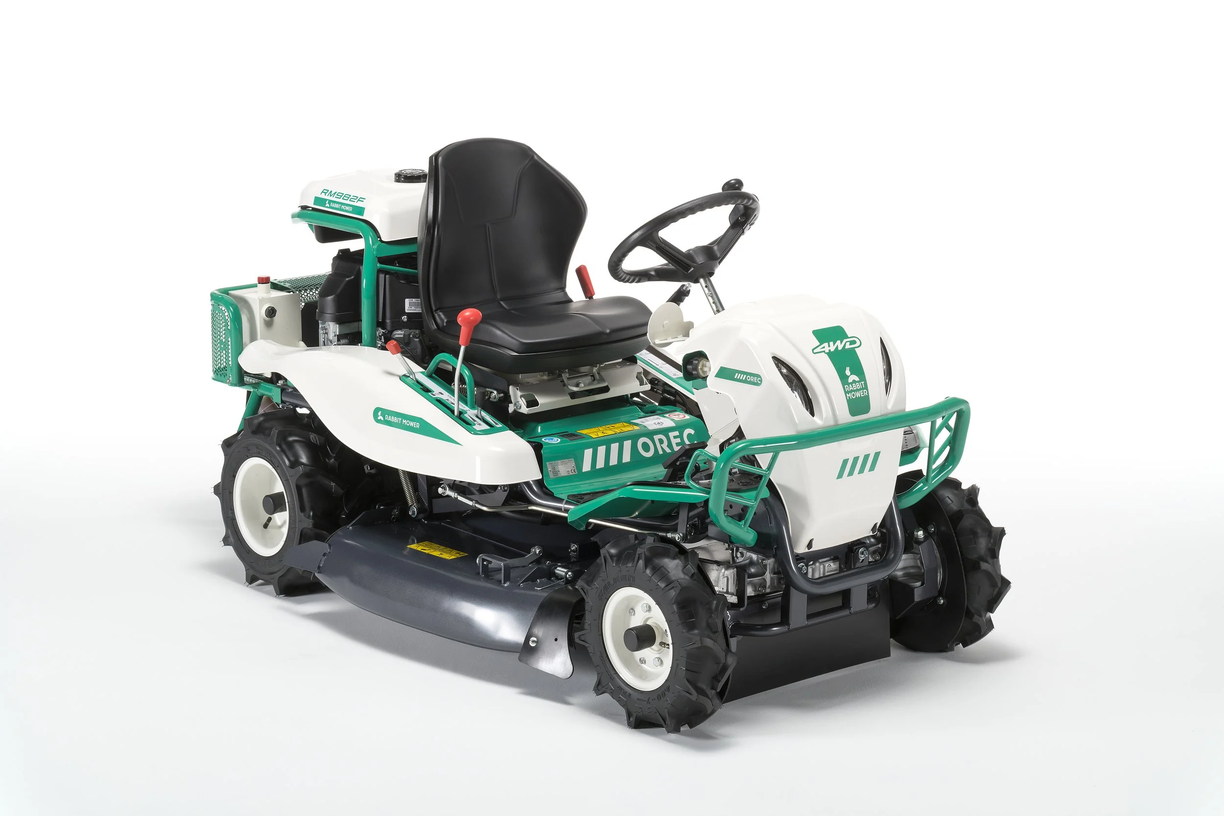 Tractor desbrozador autopropulsado OREC RM982F 4x4 con tracción total automática, transmisión hidrostática y cuchillas flotantes para hierba alta