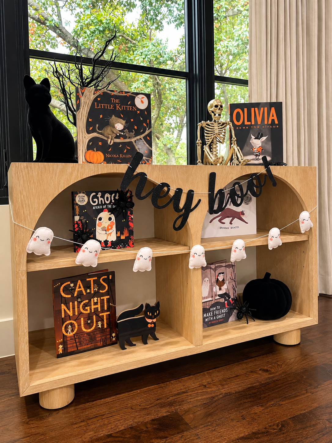 Childrens Halloween Decor.png