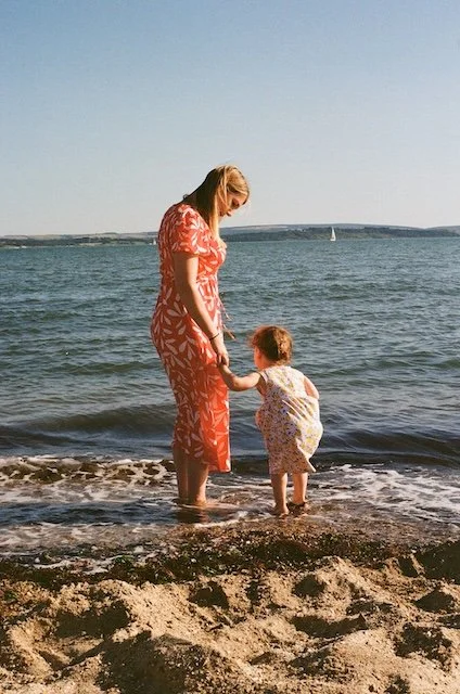 How to Take Beautiful Photos of Mum This Mother’s Day: A Simple Guide for Dads