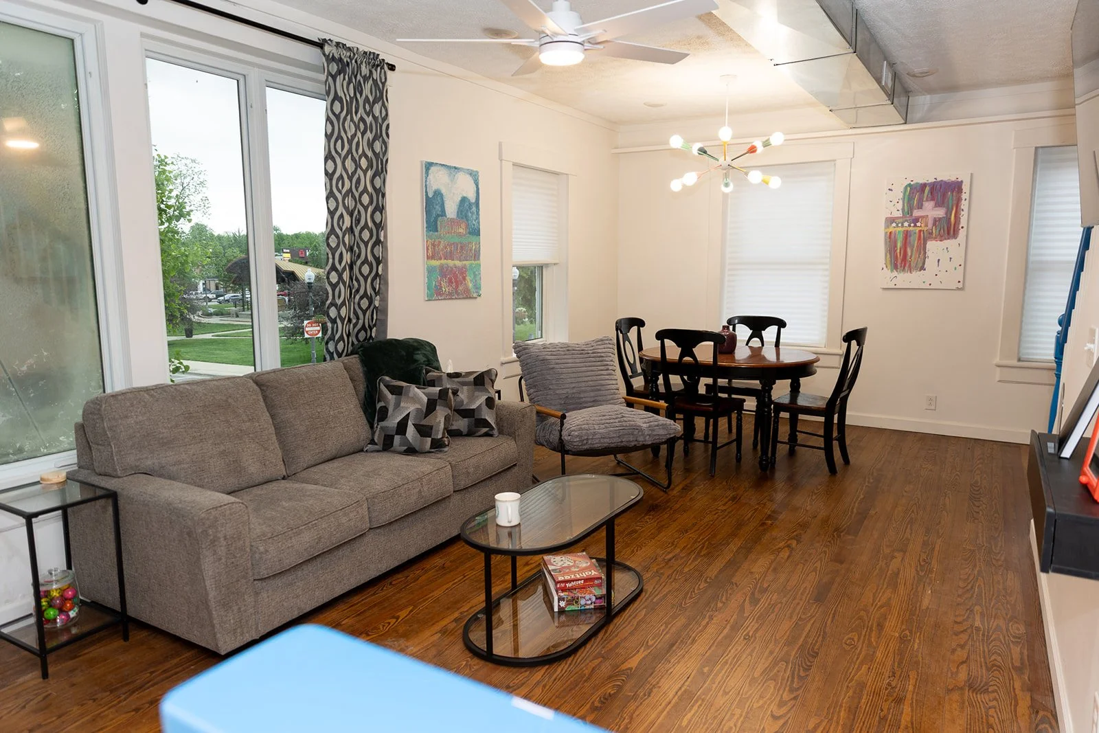 823 Main Apt B (9).jpg
