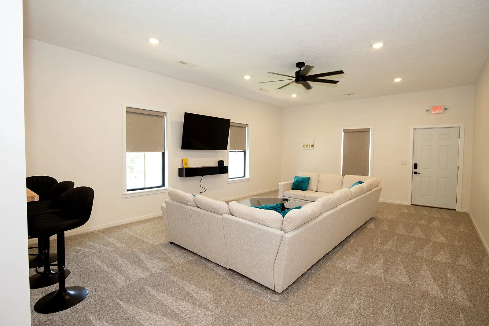 823 Apt A P  (1).jpg
