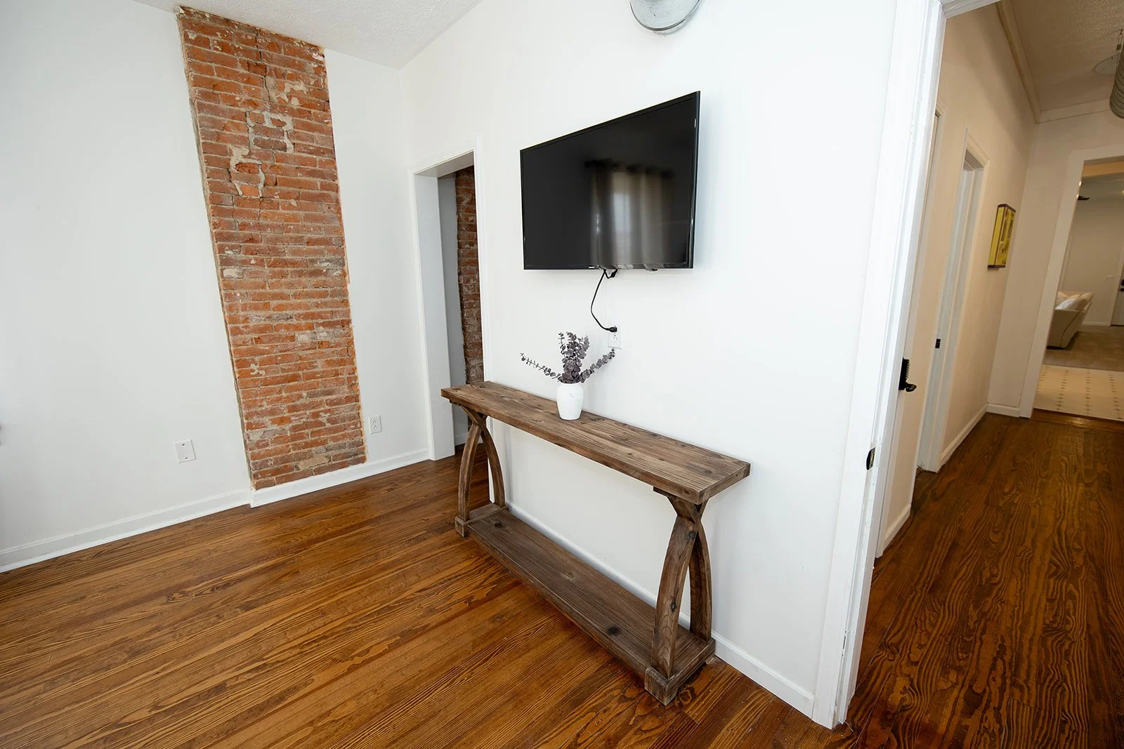 823 Apt A P  (76).jpg